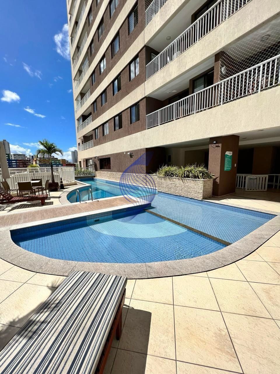 Apartamento à venda com 2 quartos, 60m² - Foto 13