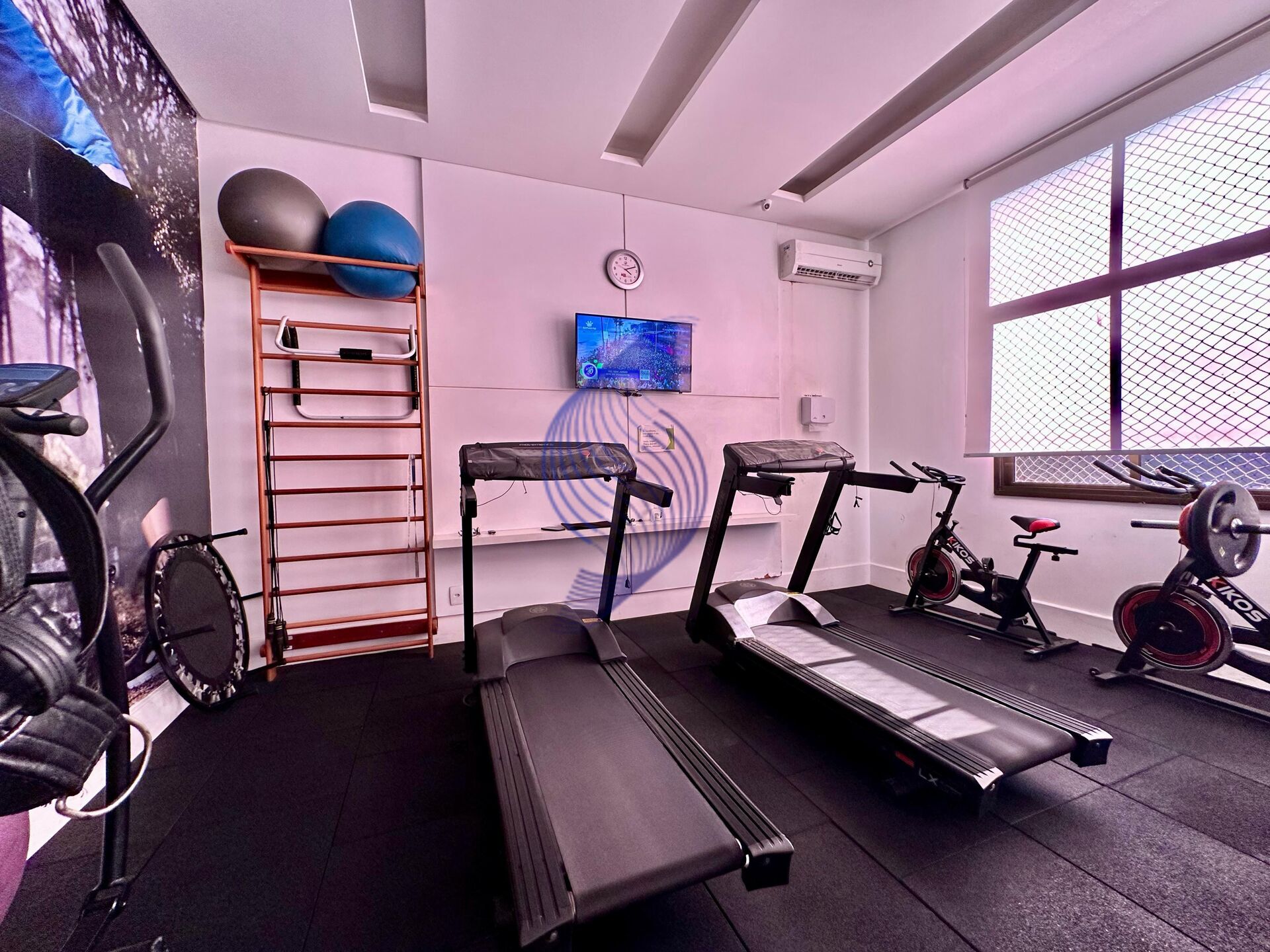 Apartamento à venda com 2 quartos, 60m² - Foto 20