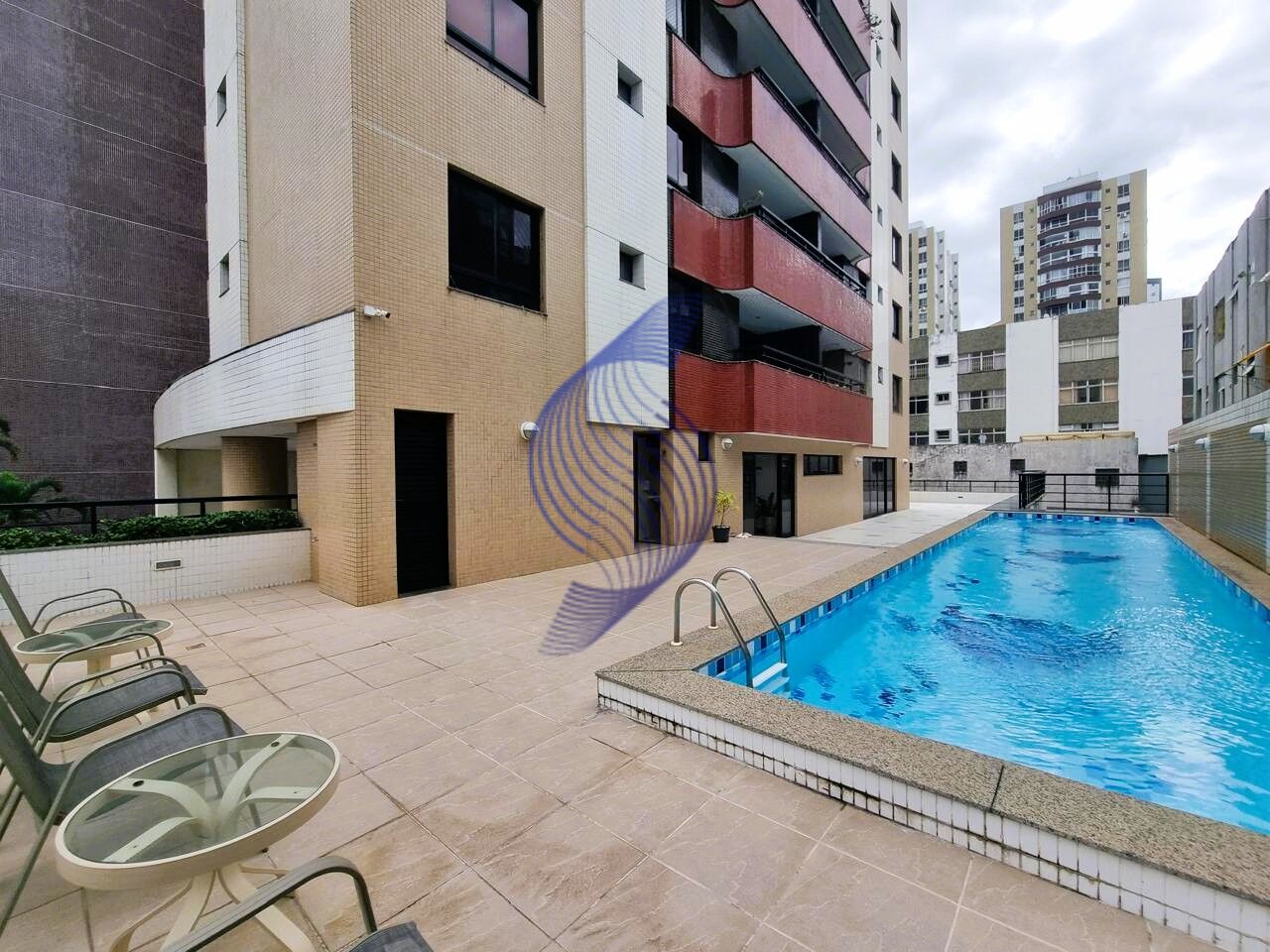 Apartamento à venda com 3 quartos, 95m² - Foto 23