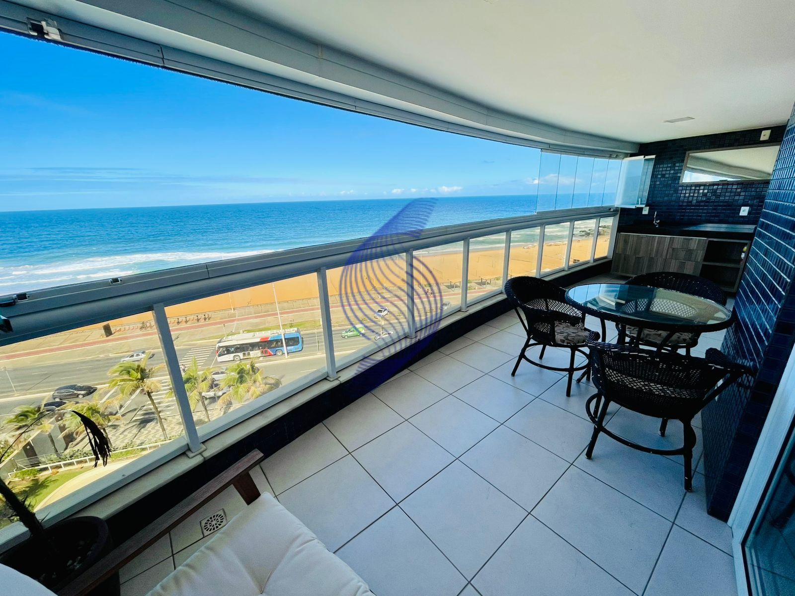 Apartamento à venda com 1 quarto, 64m² - Foto 2