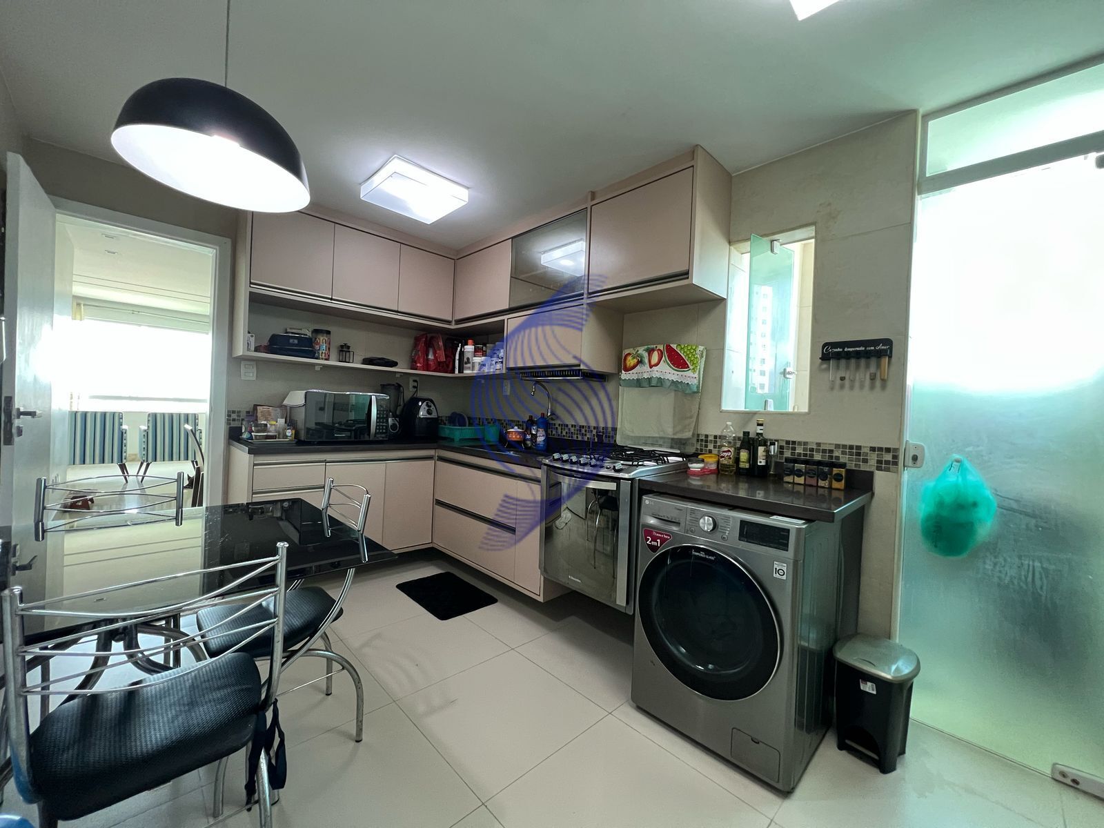 Apartamento à venda com 3 quartos, 110m² - Foto 4