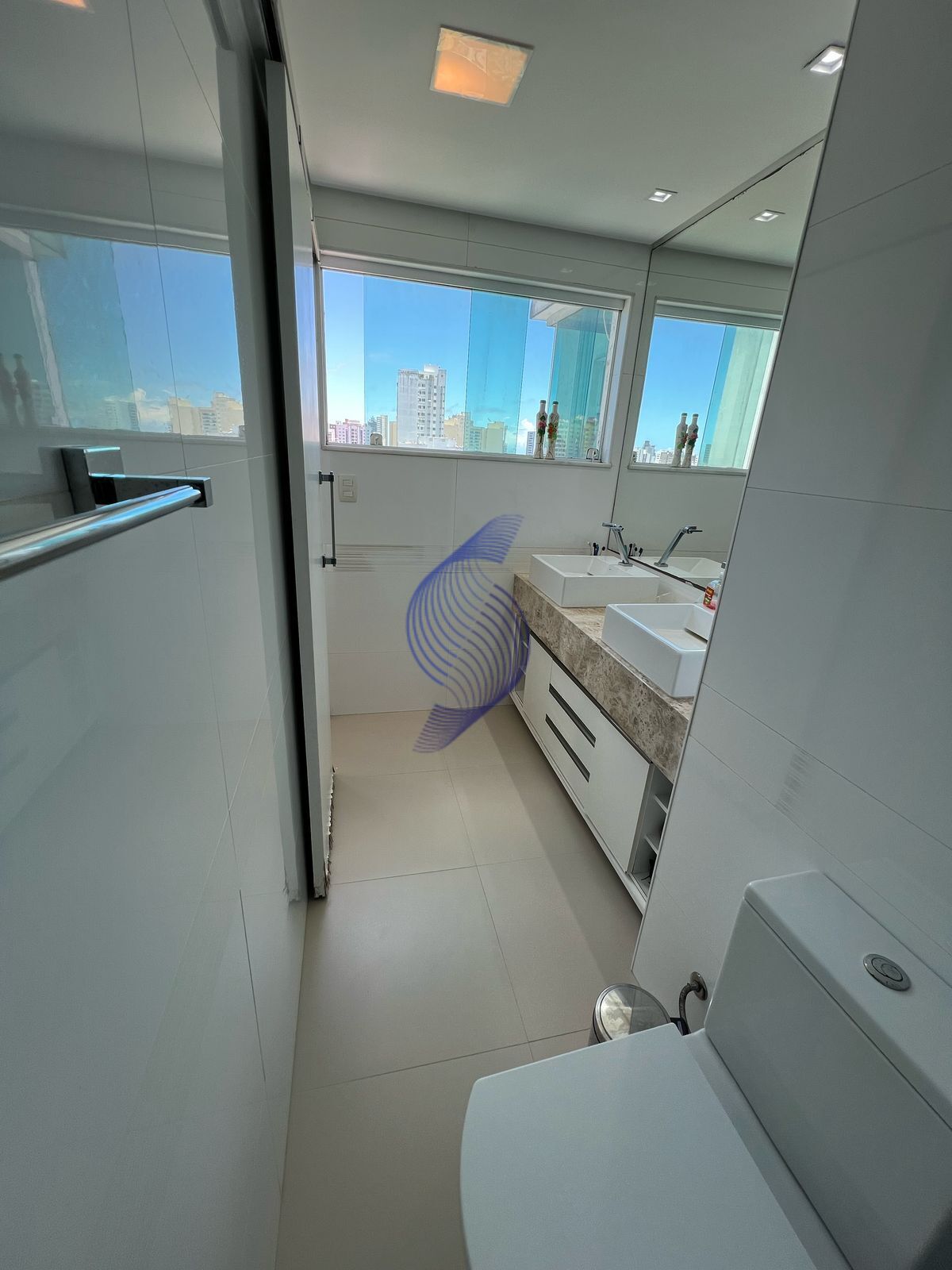 Apartamento à venda com 3 quartos, 110m² - Foto 18