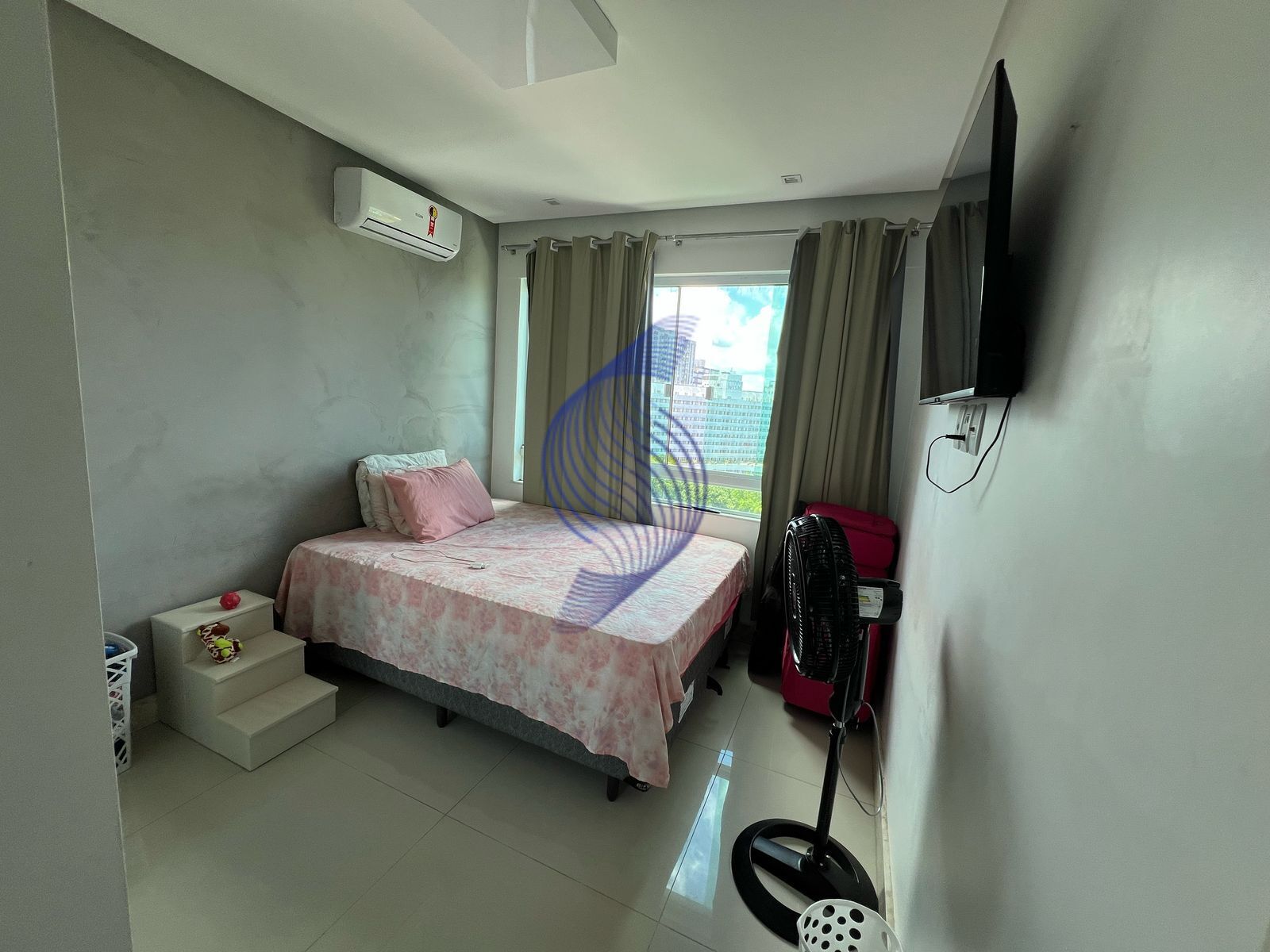 Apartamento à venda com 3 quartos, 110m² - Foto 13