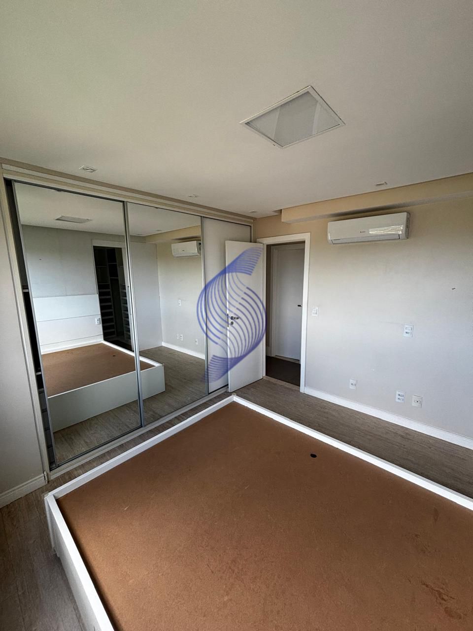 Apartamento à venda com 3 quartos, 116m² - Foto 9