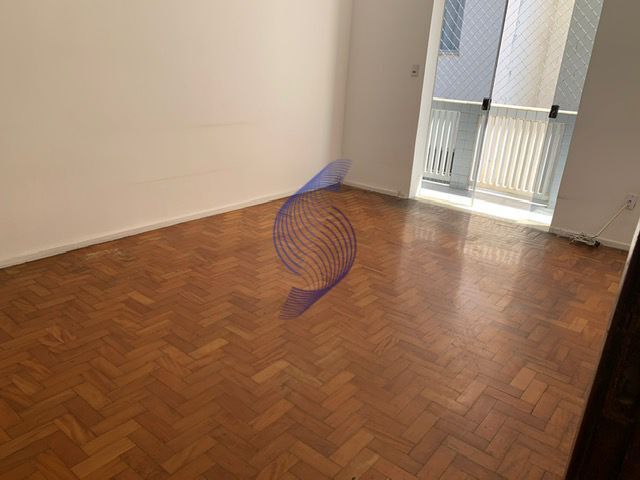 Apartamento à venda com 2 quartos, 81m² - Foto 2