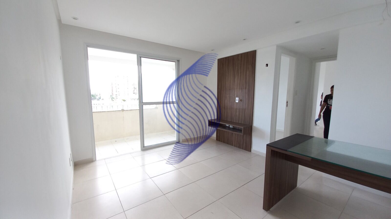 Apartamento à venda com 2 quartos, 65m² - Foto 3