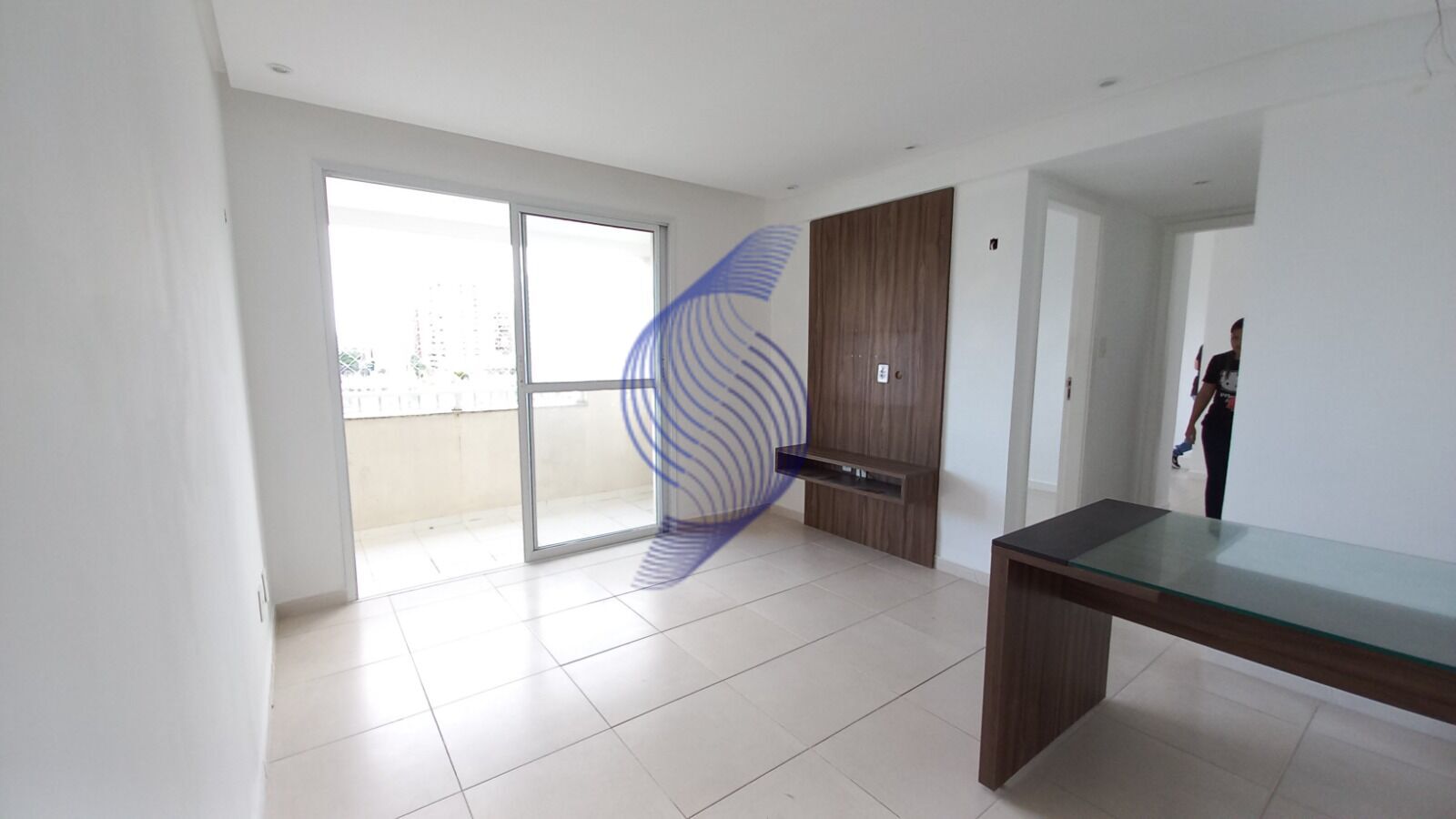 Apartamento à venda com 2 quartos, 65m² - Foto 3