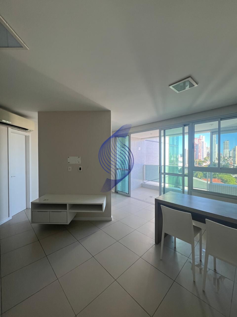 Apartamento à venda com 1 quarto, 42m² - Foto 8