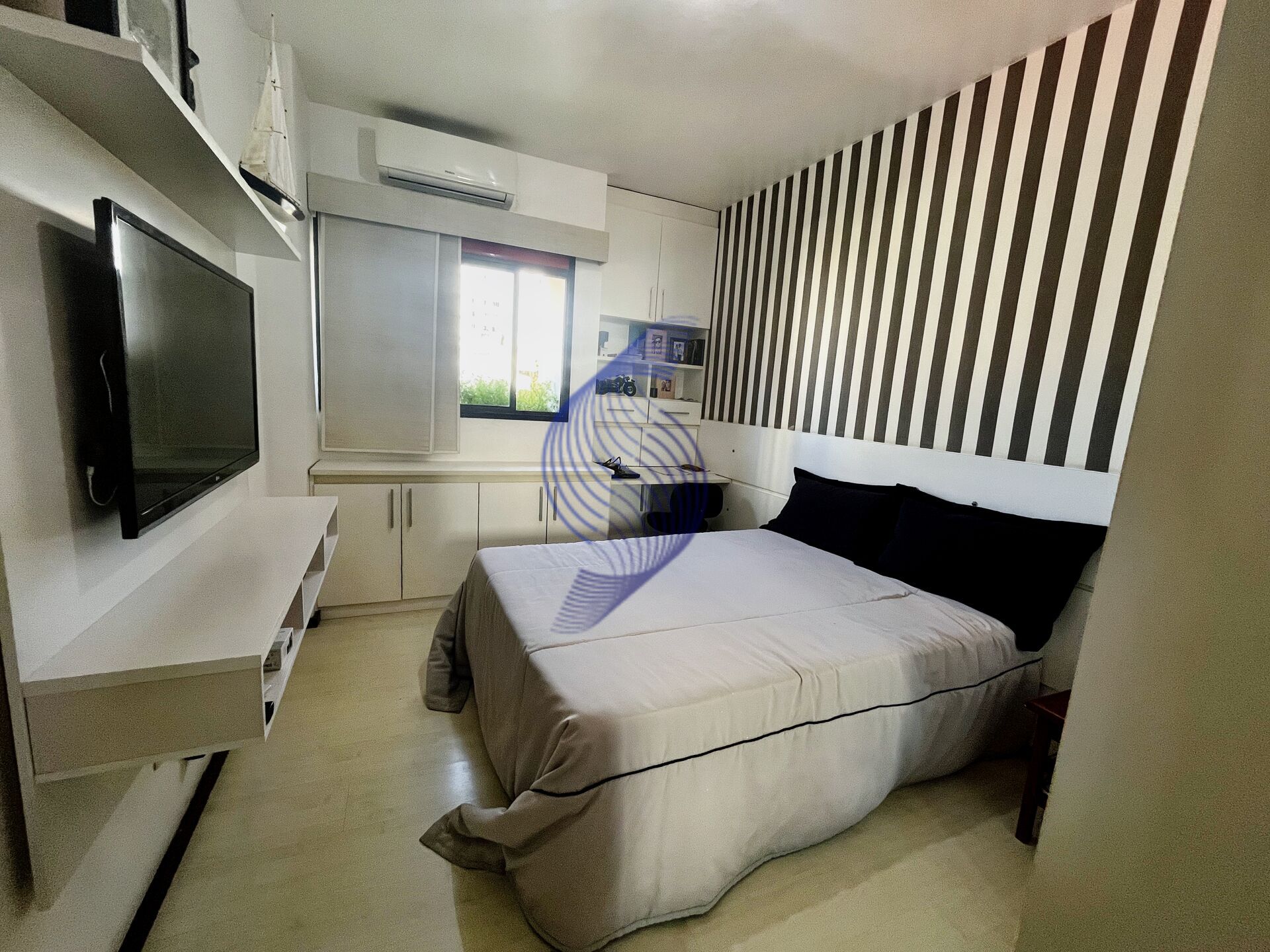 Apartamento à venda com 4 quartos, 200m² - Foto 15