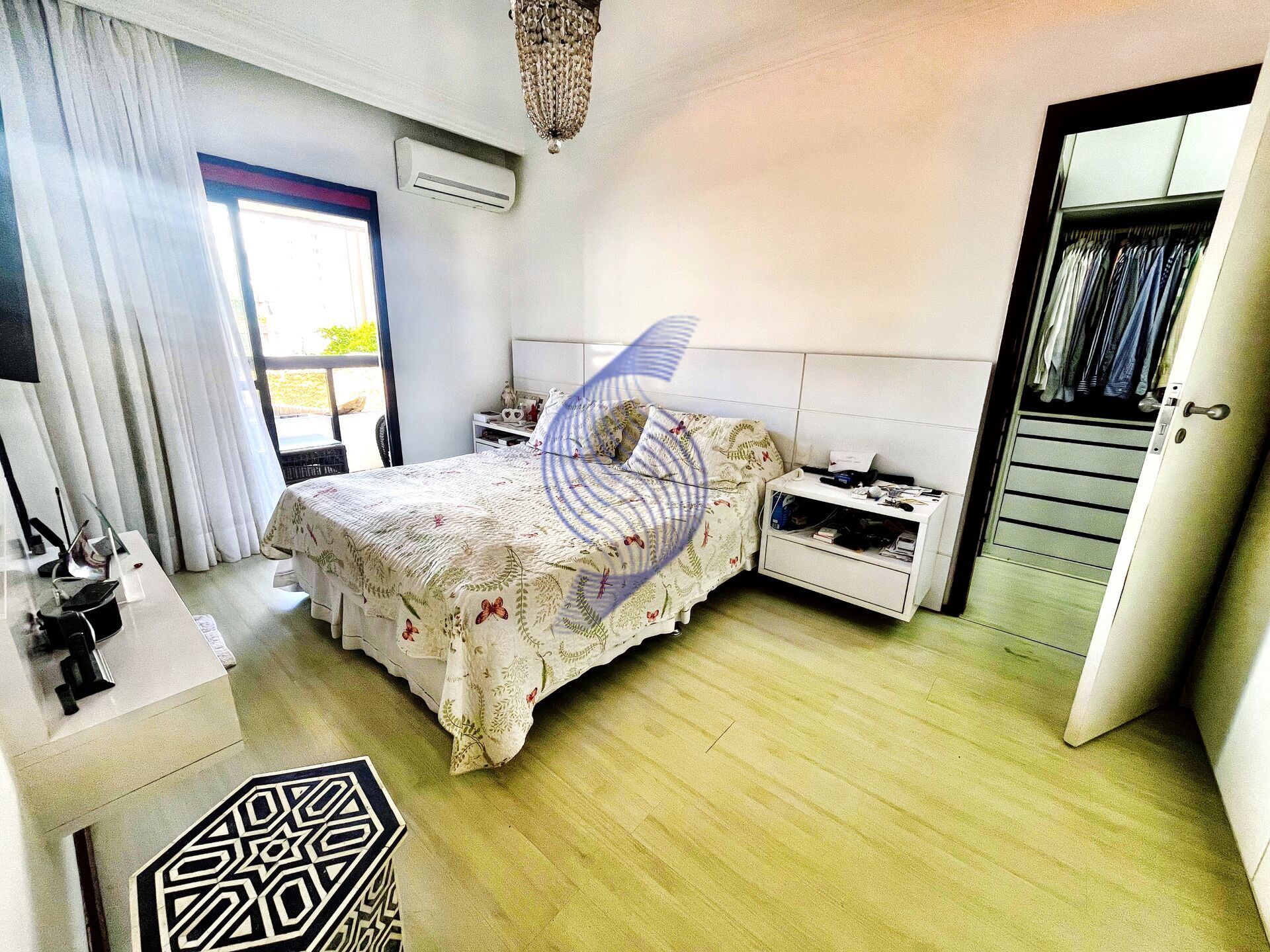 Apartamento à venda com 4 quartos, 200m² - Foto 18