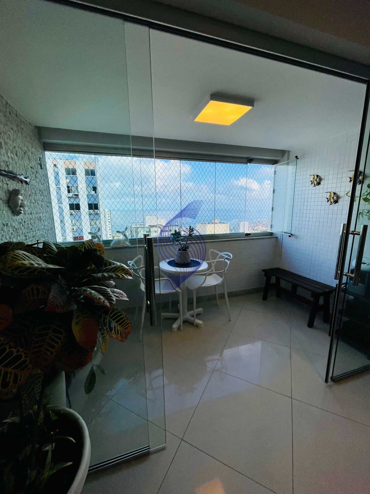Apartamento à venda com 3 quartos, 108m² - Foto 3