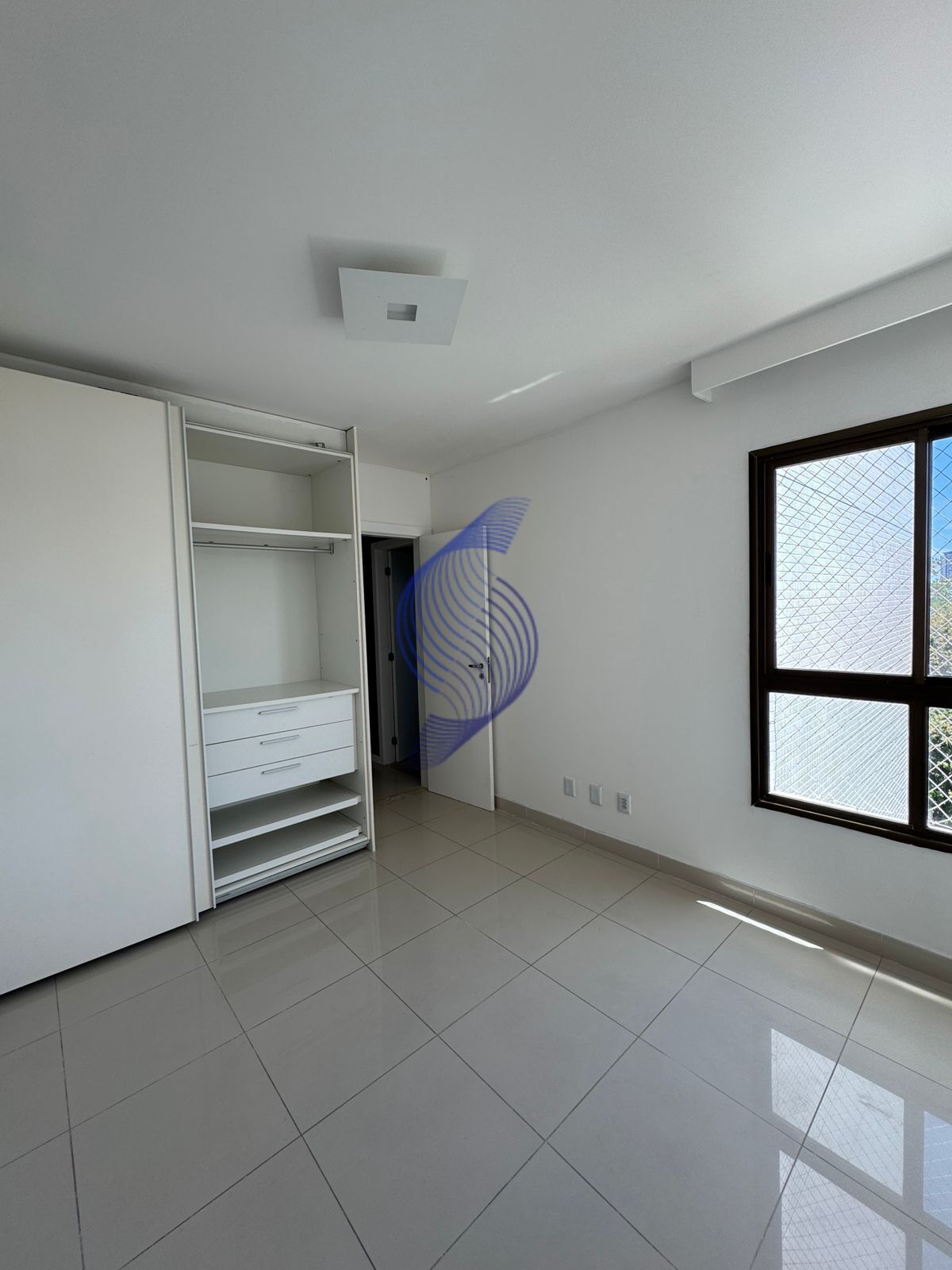 Apartamento à venda com 3 quartos, 195m² - Foto 30