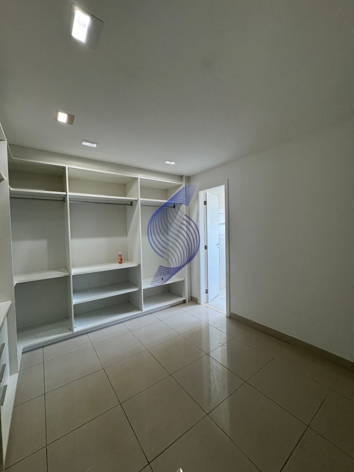 Apartamento à venda com 3 quartos, 195m² - Foto 22