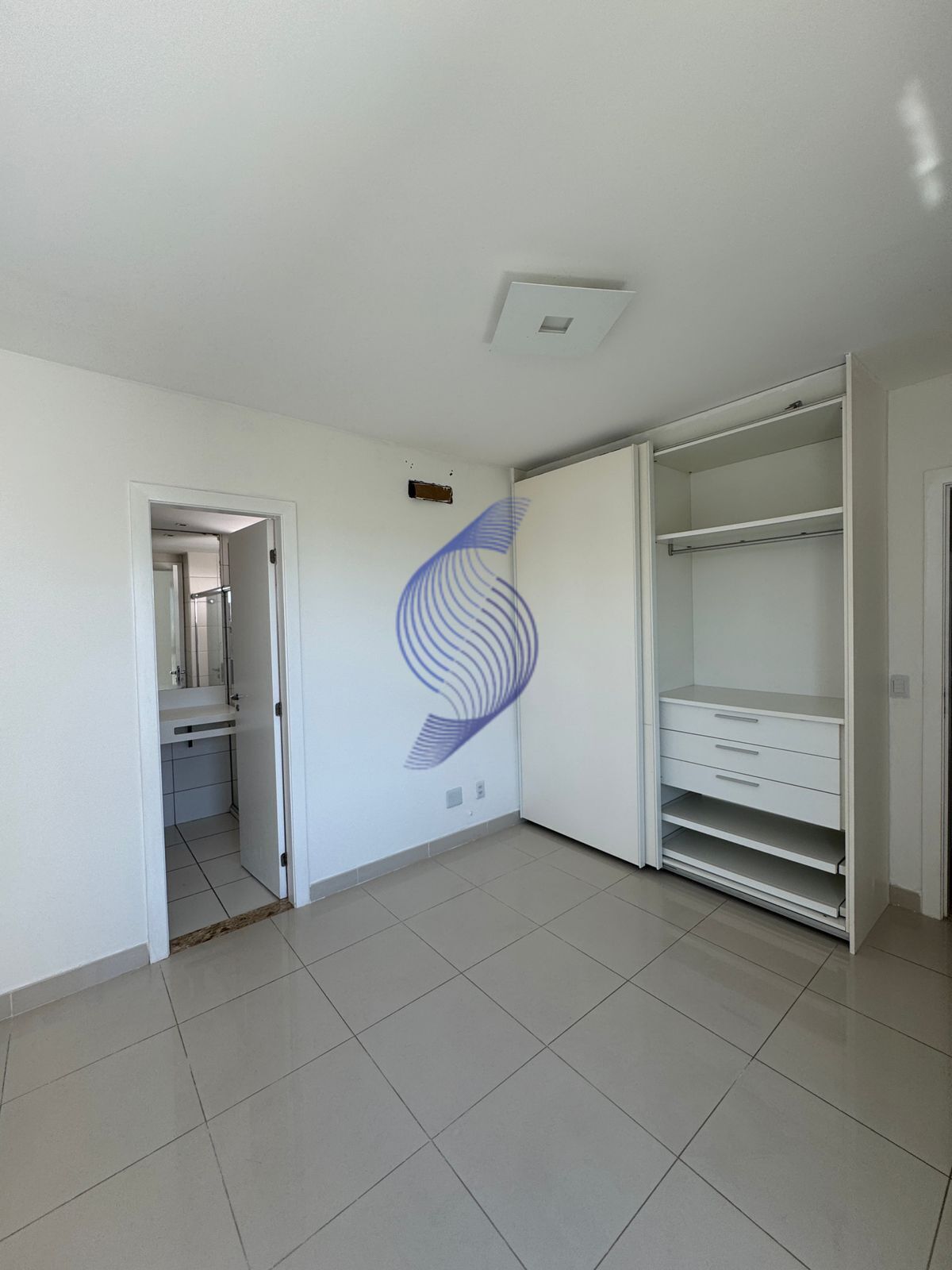 Apartamento à venda com 3 quartos, 195m² - Foto 26