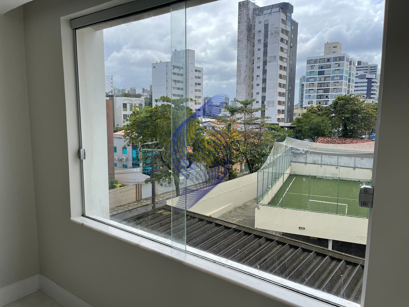 Apartamento à venda com 3 quartos, 143m² - Foto 4