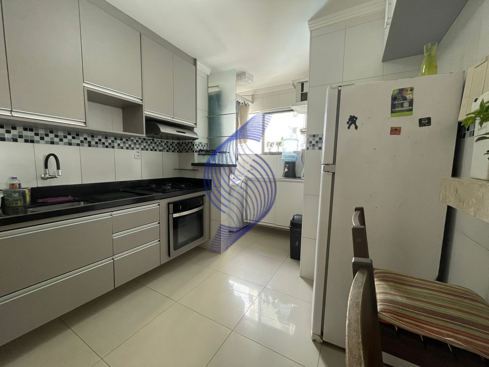 Apartamento à venda com 3 quartos, 82m² - Foto 8