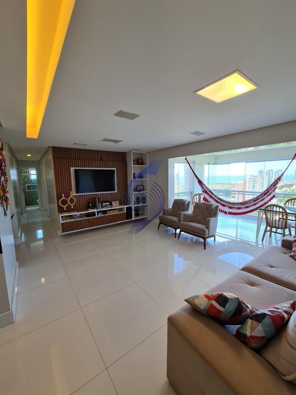 Apartamento à venda com 3 quartos, 130m² - Foto 6