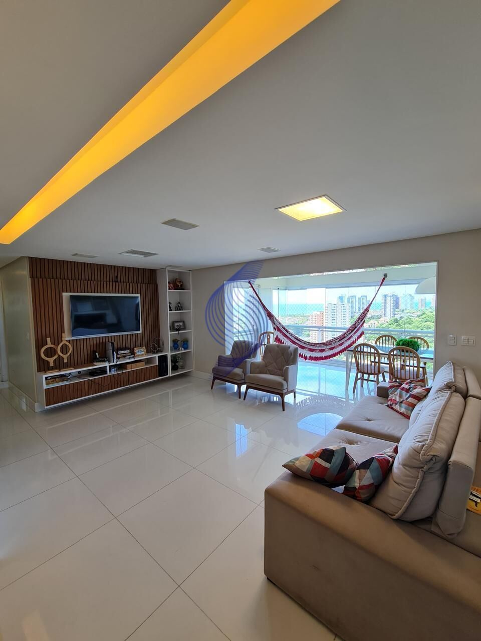 Apartamento à venda com 3 quartos, 130m² - Foto 7
