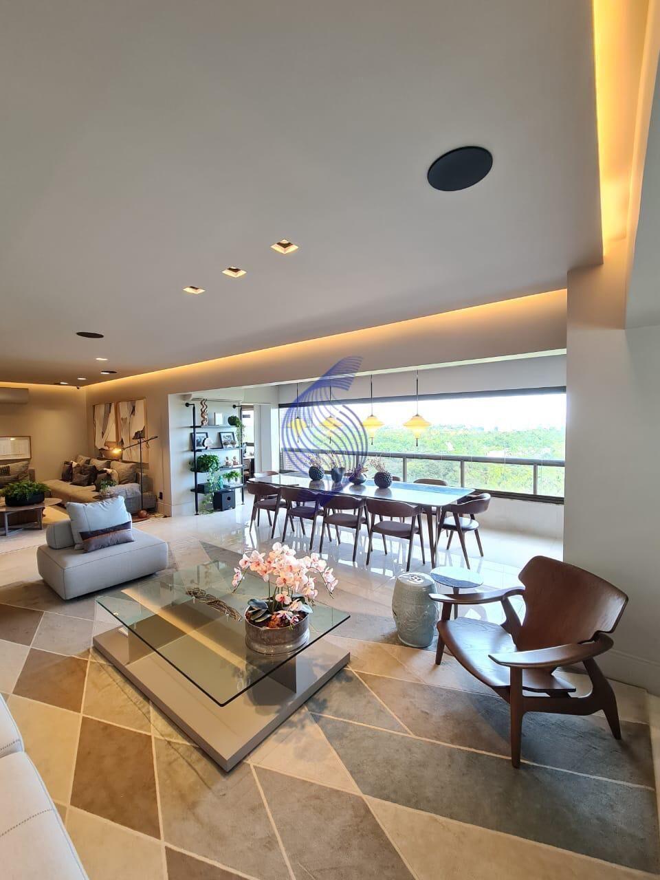 Apartamento à venda com 4 quartos, 276m² - Foto 4