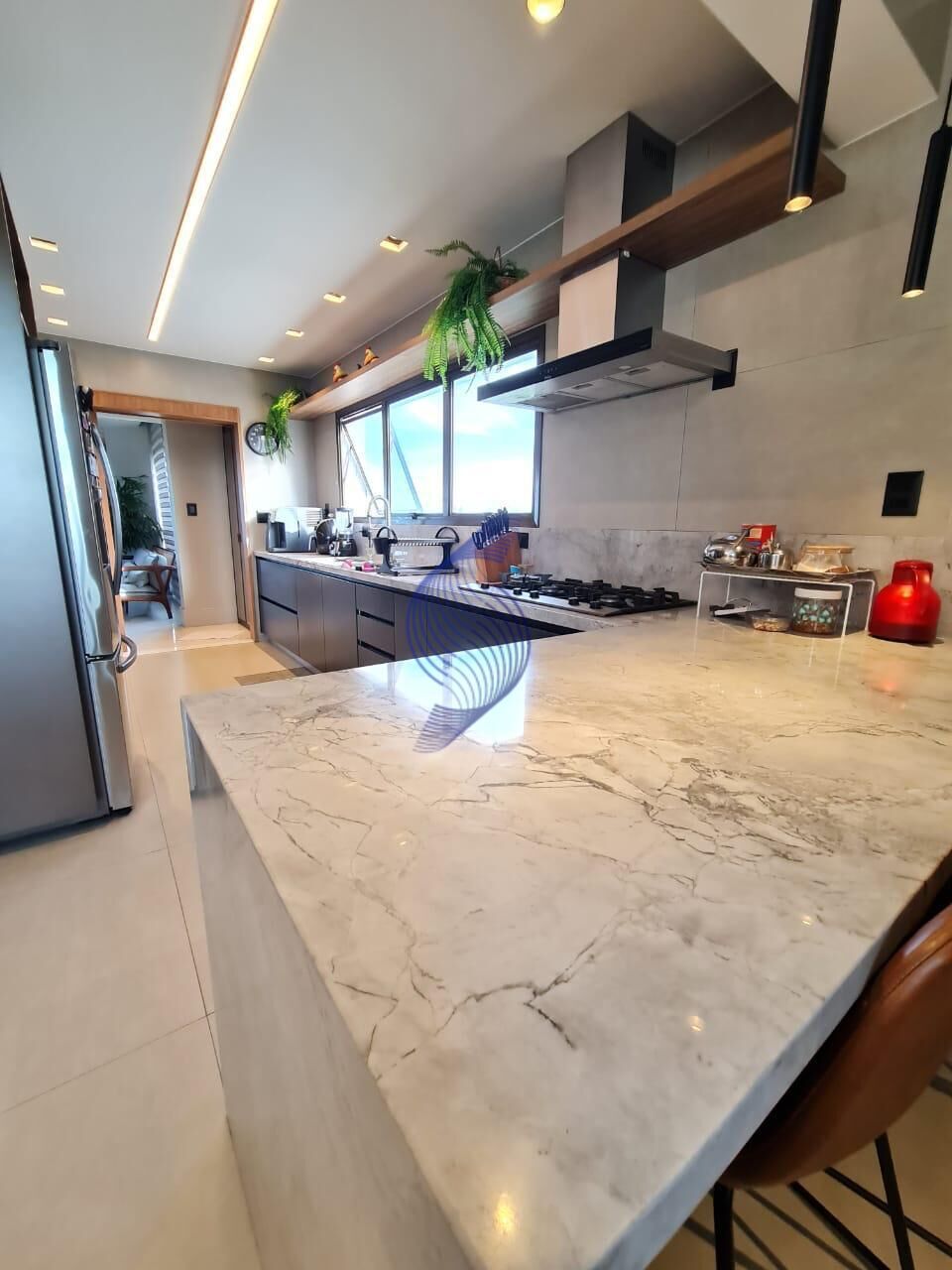 Apartamento à venda com 4 quartos, 276m² - Foto 17