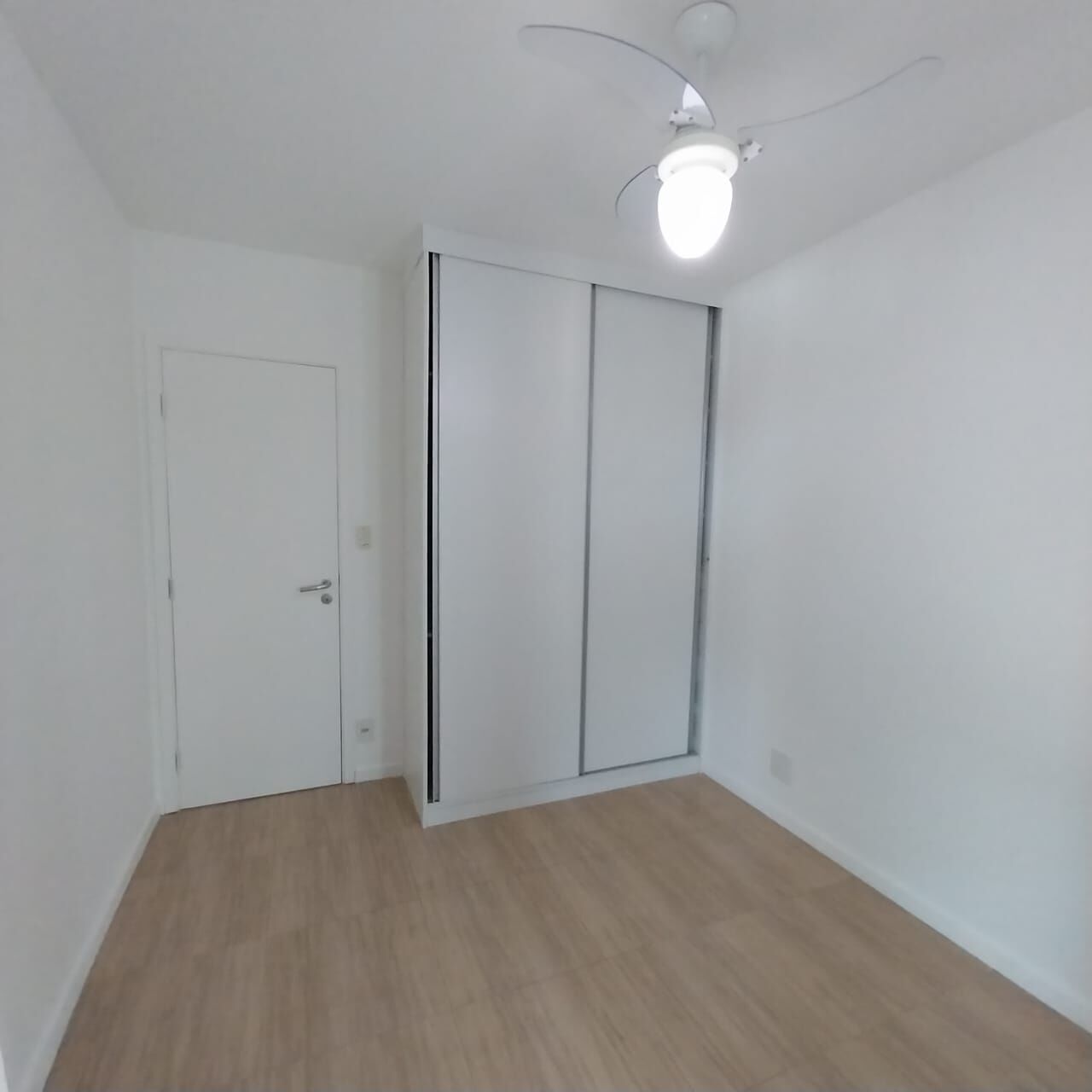 Apartamento à venda com 3 quartos, 113m² - Foto 11