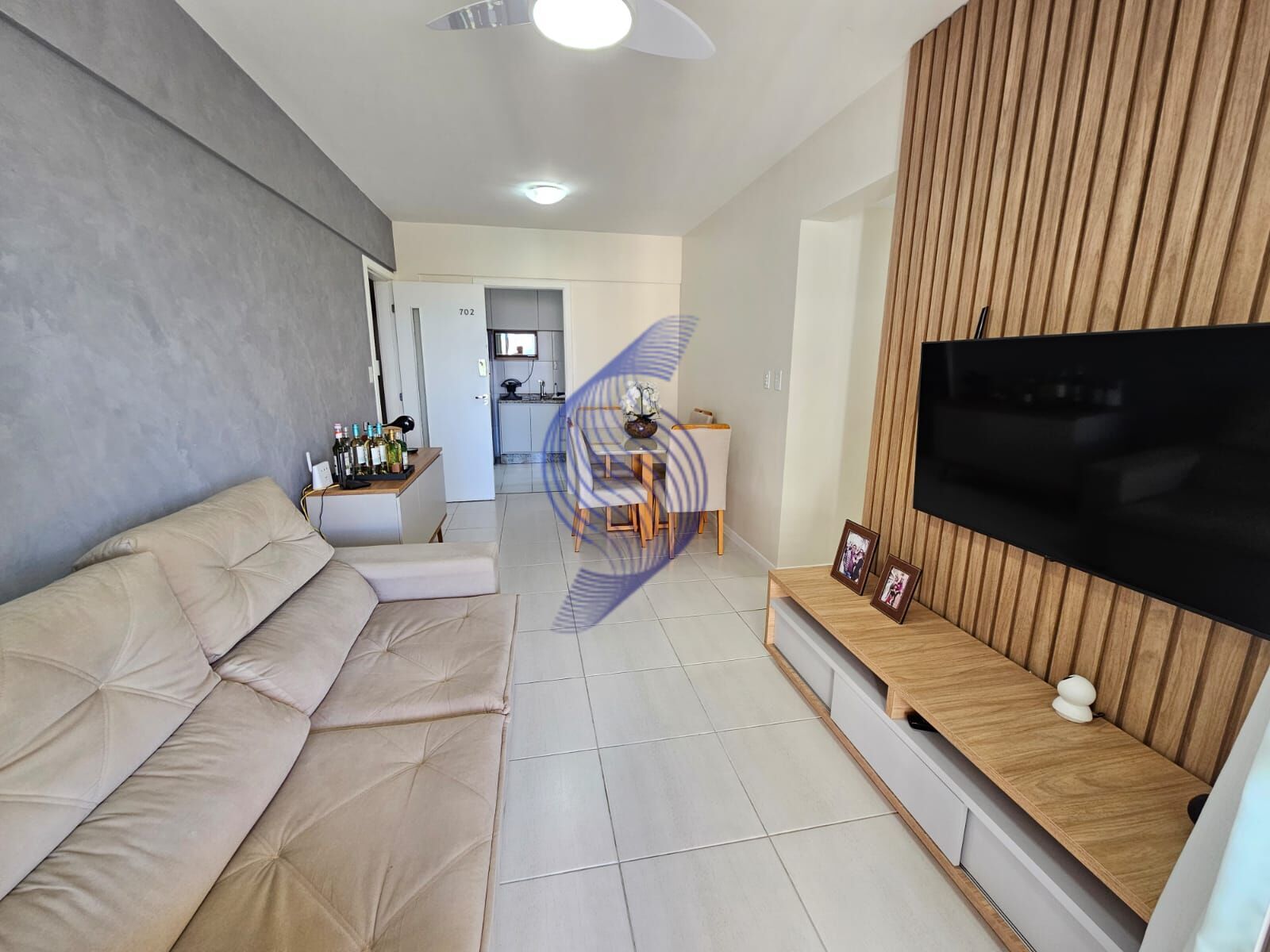 Apartamento à venda com 3 quartos, 77m² - Foto 2