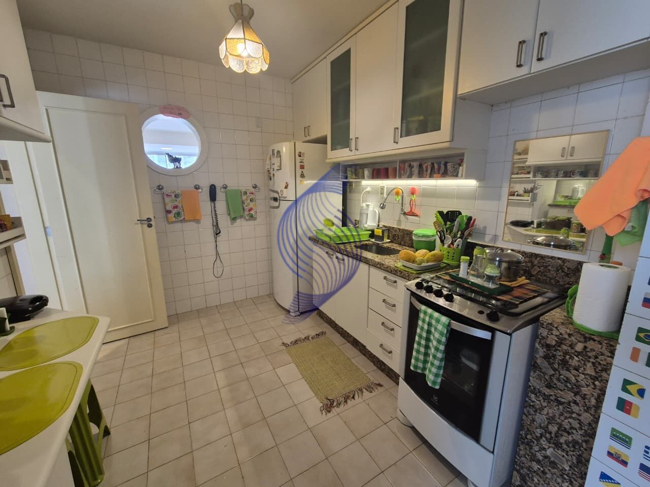 Apartamento à venda com 3 quartos, 110m² - Foto 11