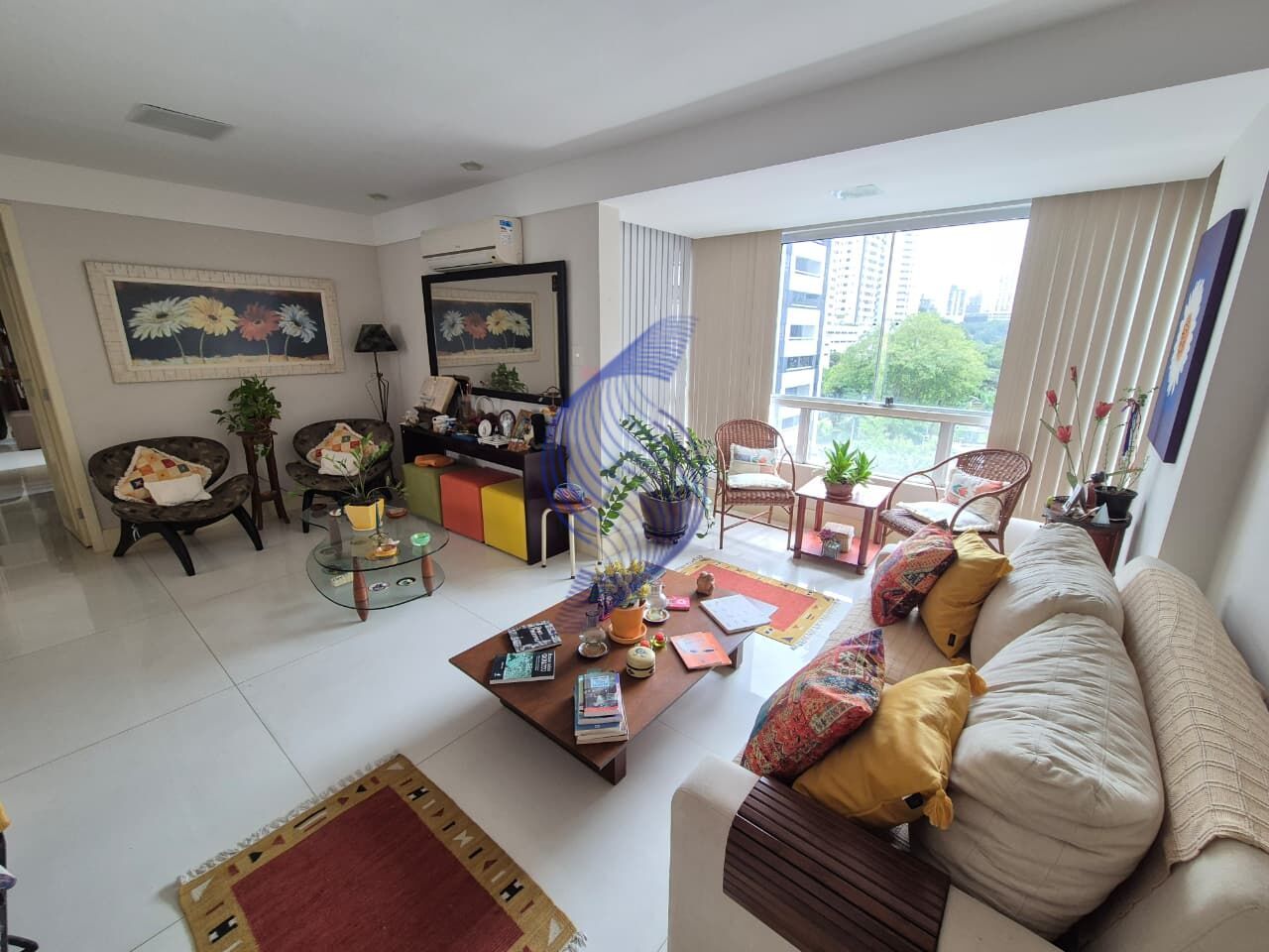 Apartamento à venda com 3 quartos, 110m² - Foto 3