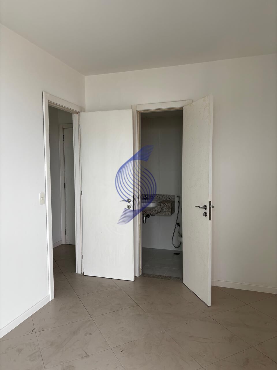 Apartamento à venda com 2 quartos, 69m² - Foto 5