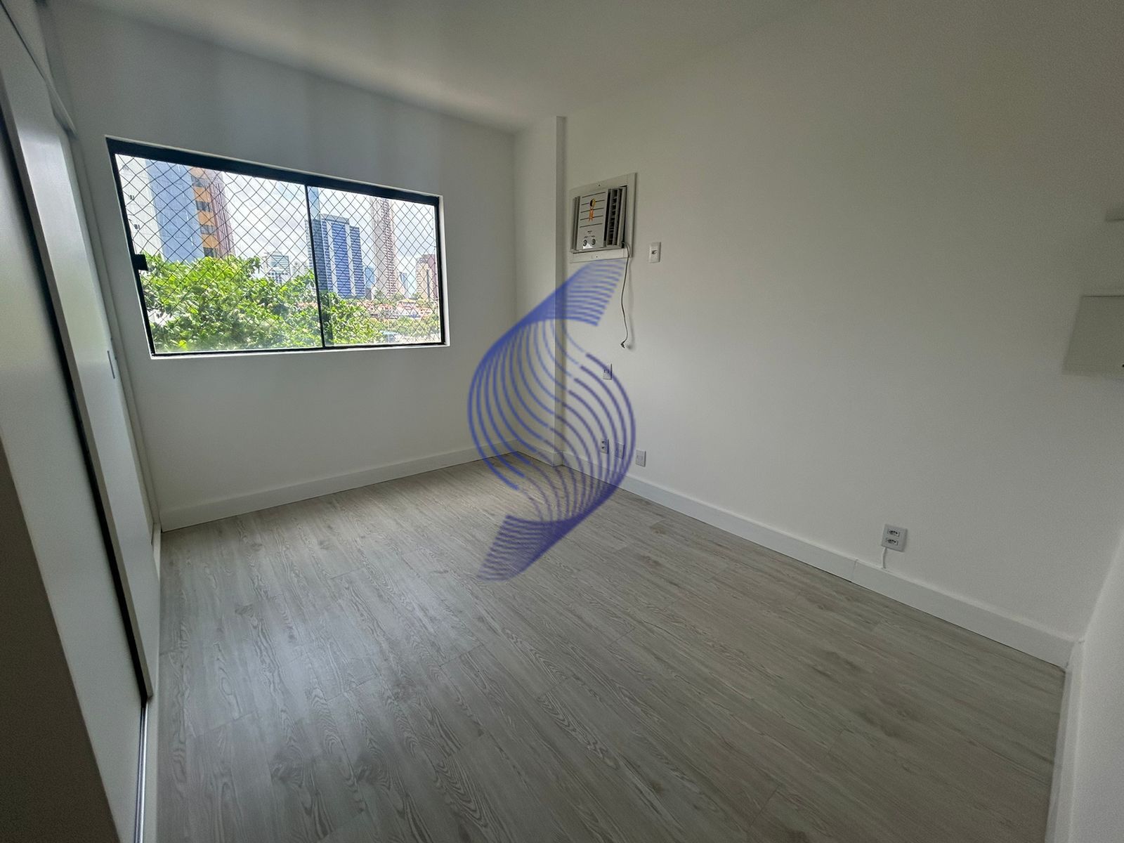 Apartamento à venda com 2 quartos, 79m² - Foto 9