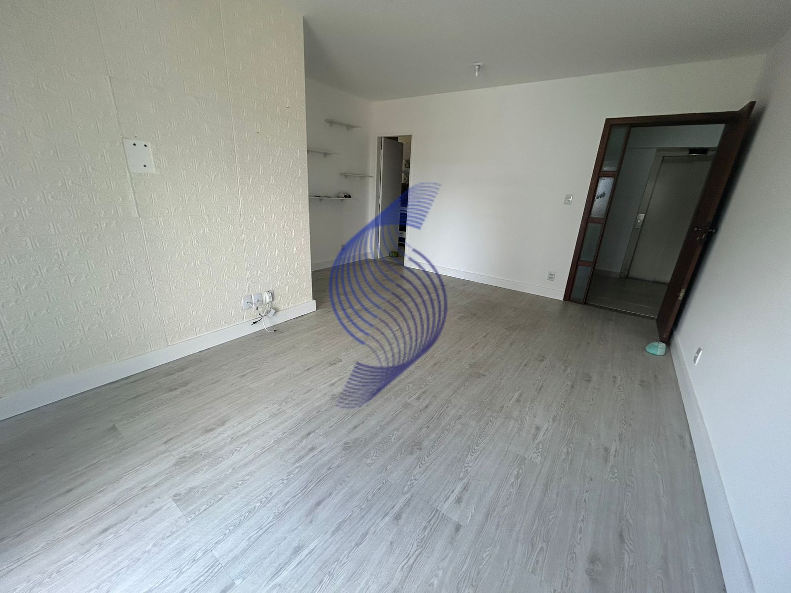 Apartamento à venda com 2 quartos, 79m² - Foto 4