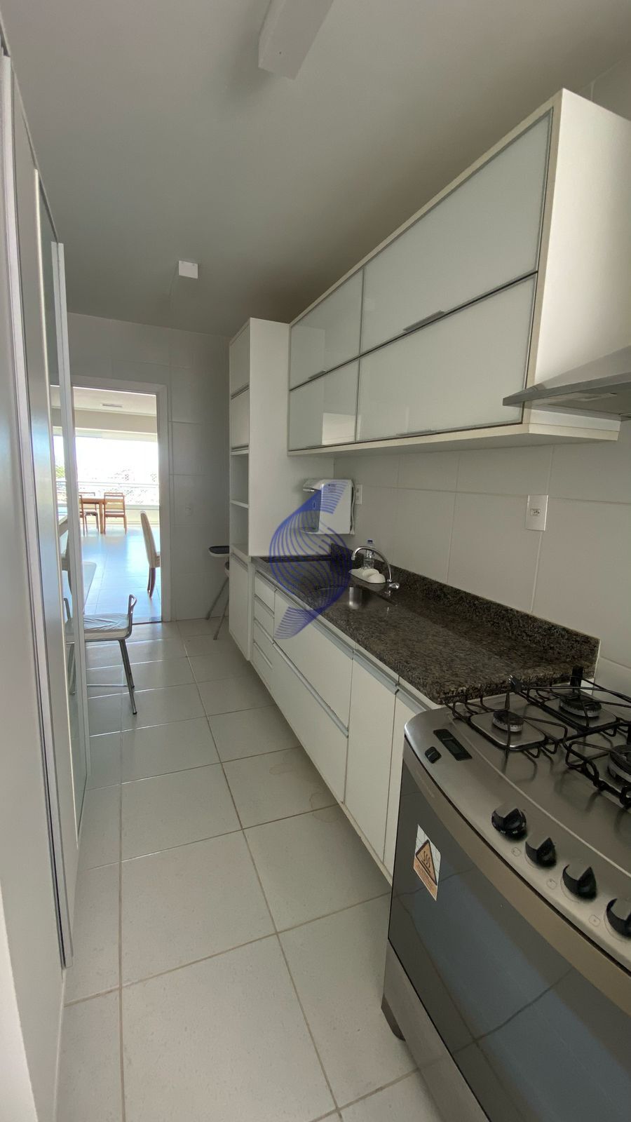 Apartamento à venda com 3 quartos, 143m² - Foto 8