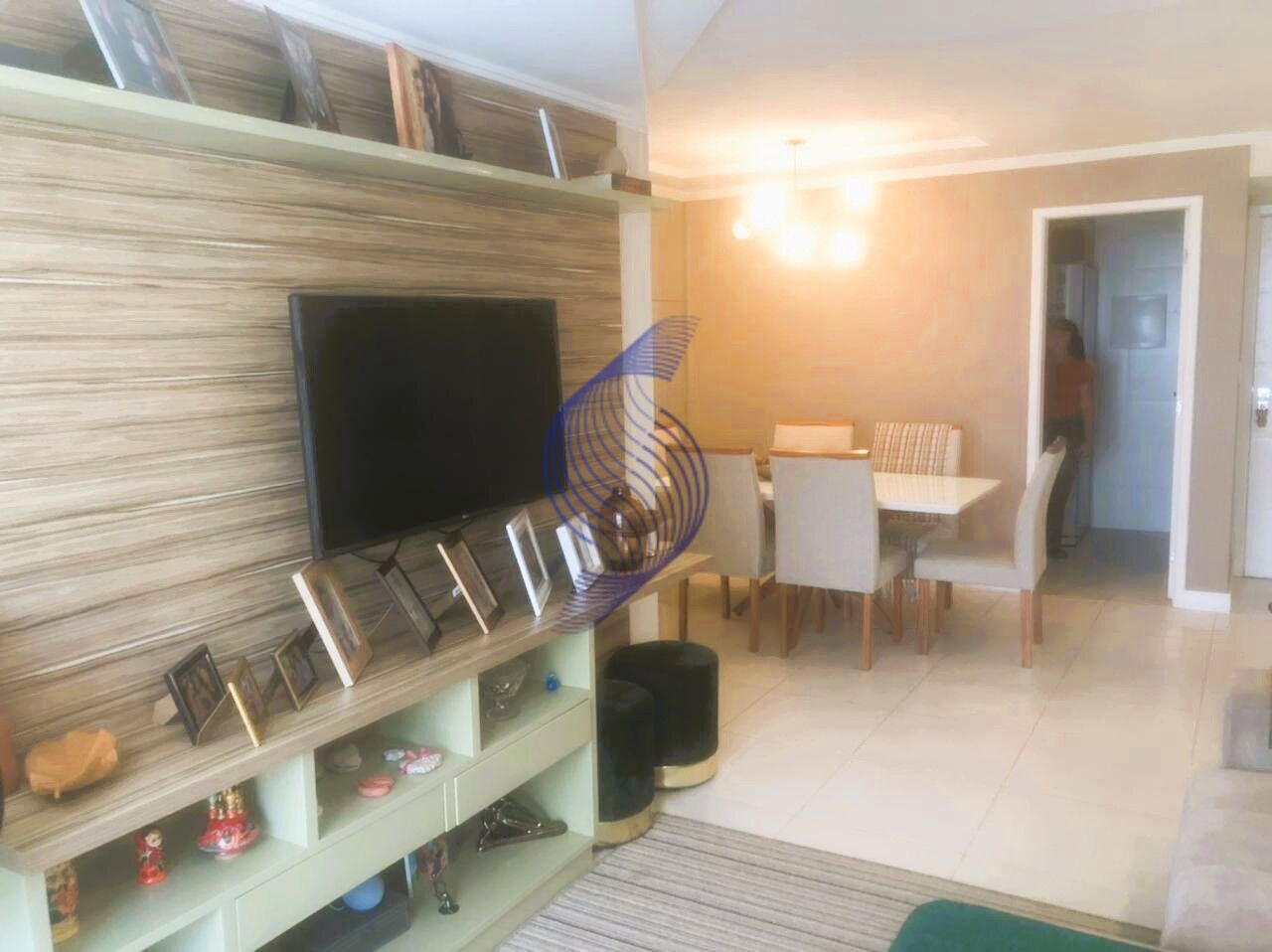 Apartamento à venda com 2 quartos, 86m² - Foto 3