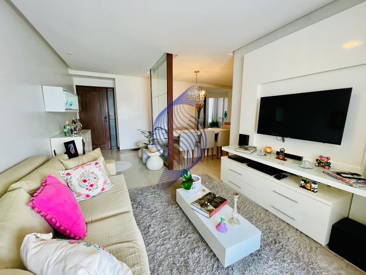 Apartamento à venda com 3 quartos, 135m² - Foto 4