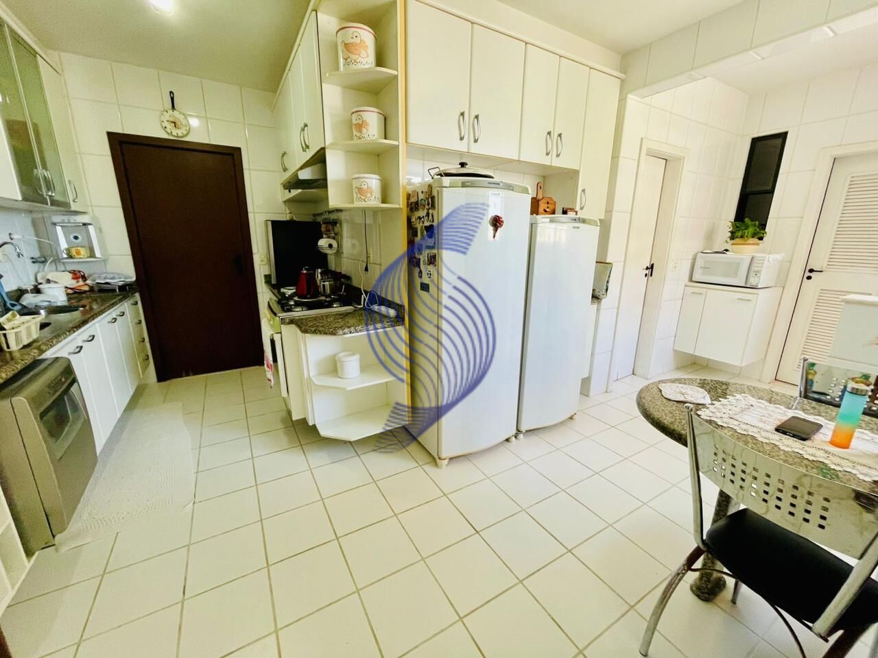 Apartamento à venda com 3 quartos, 135m² - Foto 10