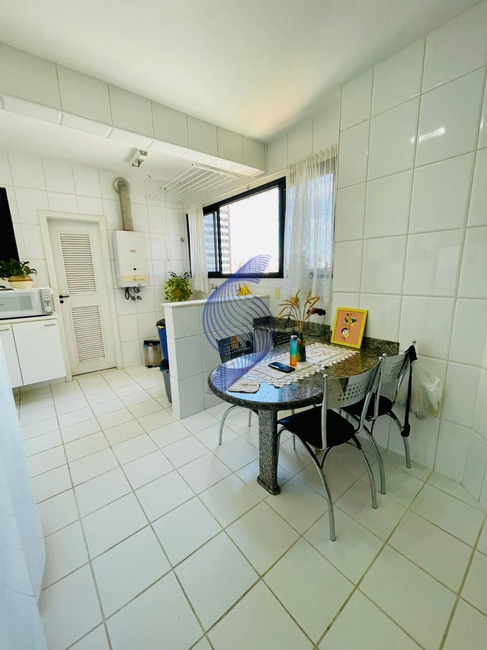 Apartamento à venda com 3 quartos, 135m² - Foto 9