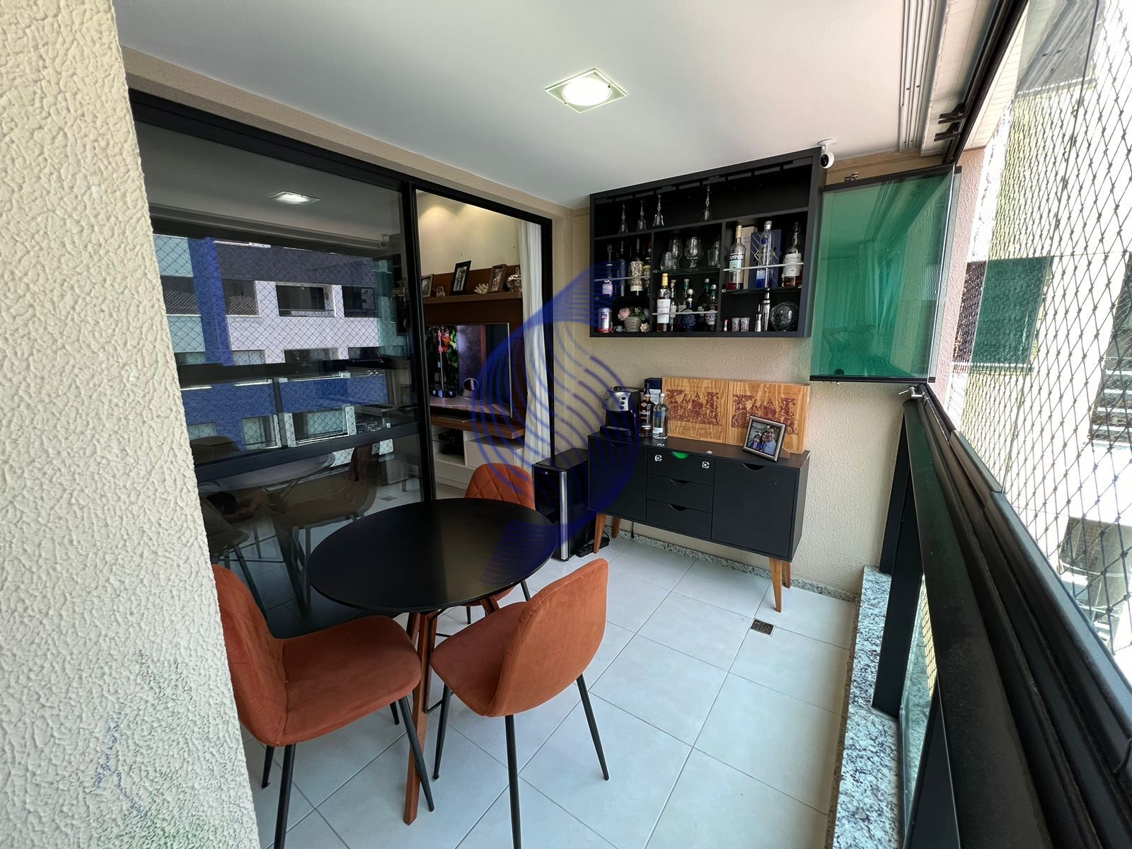 Apartamento à venda com 2 quartos, 78m² - Foto 2