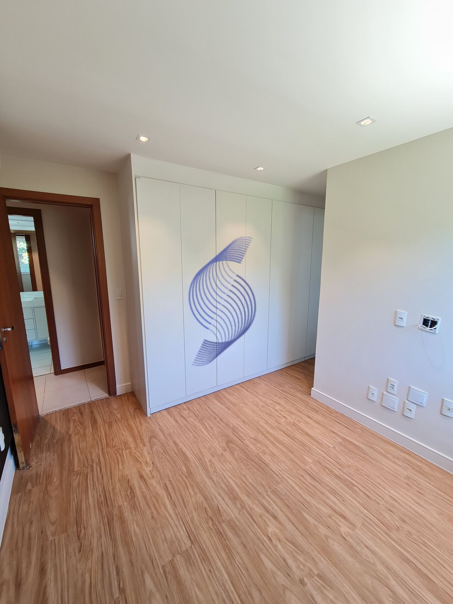 Apartamento à venda com 3 quartos, 116m² - Foto 10