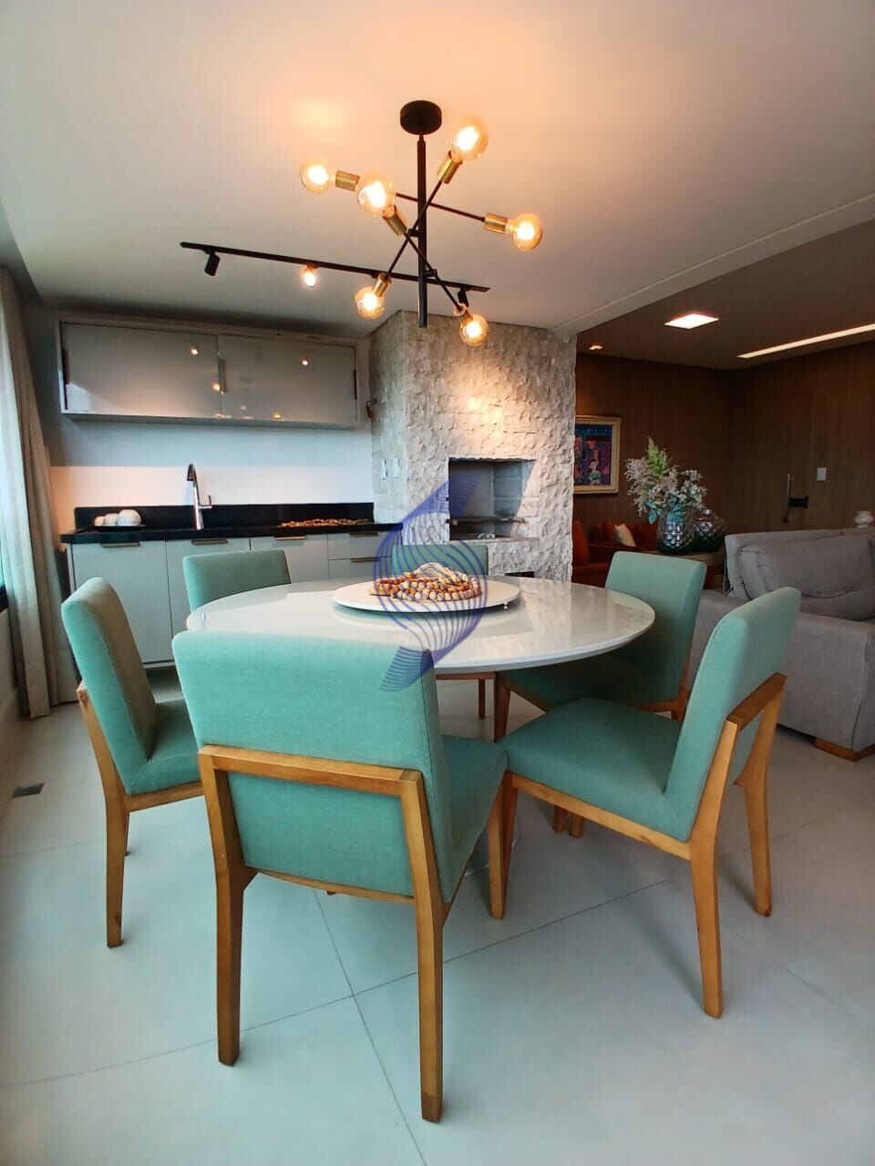 Apartamento à venda com 3 quartos, 113m² - Foto 4