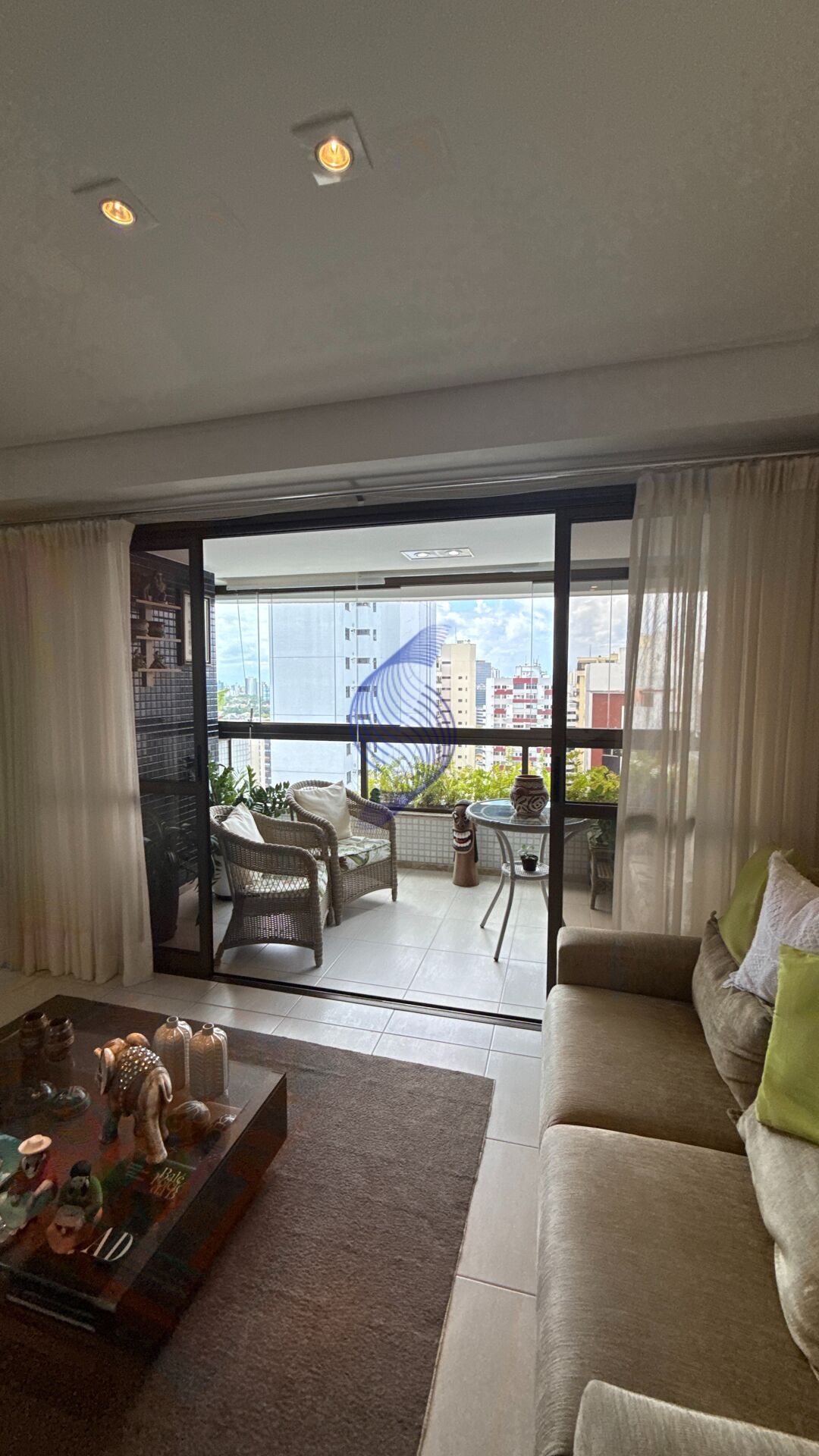 Apartamento, 3 quartos, 130 m² - Foto 2