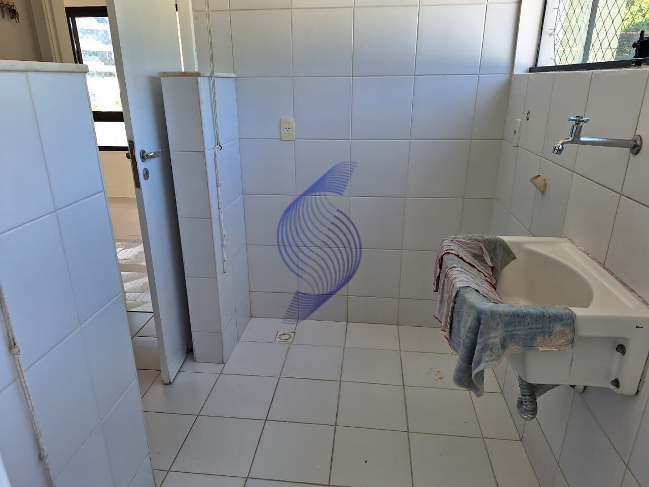 Apartamento à venda com 3 quartos, 142m² - Foto 9