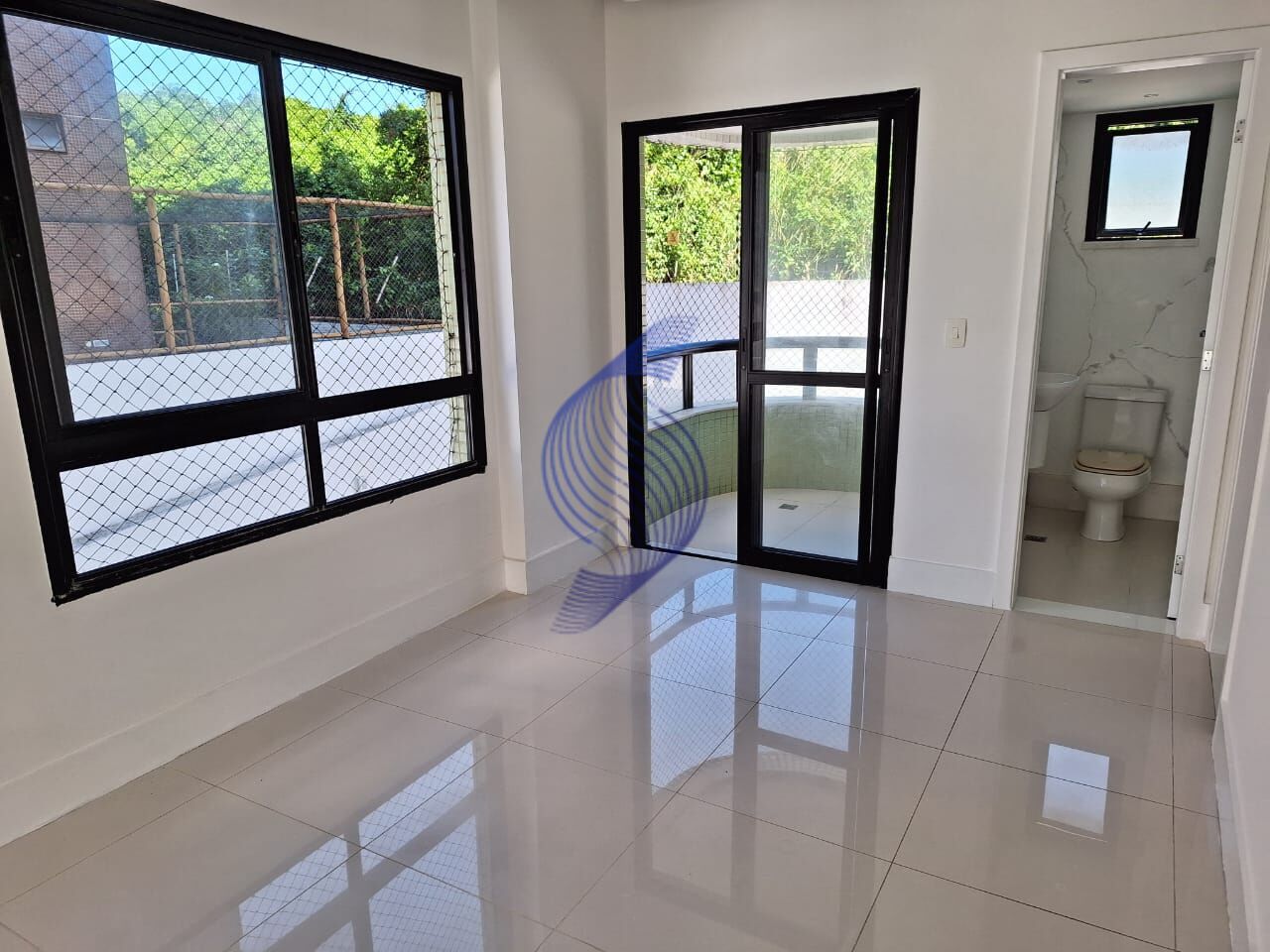 Apartamento à venda com 3 quartos, 142m² - Foto 5