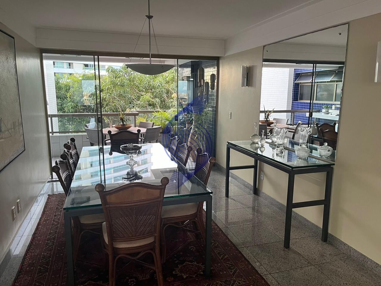 Apartamento à venda com 4 quartos, 256m² - Foto 2