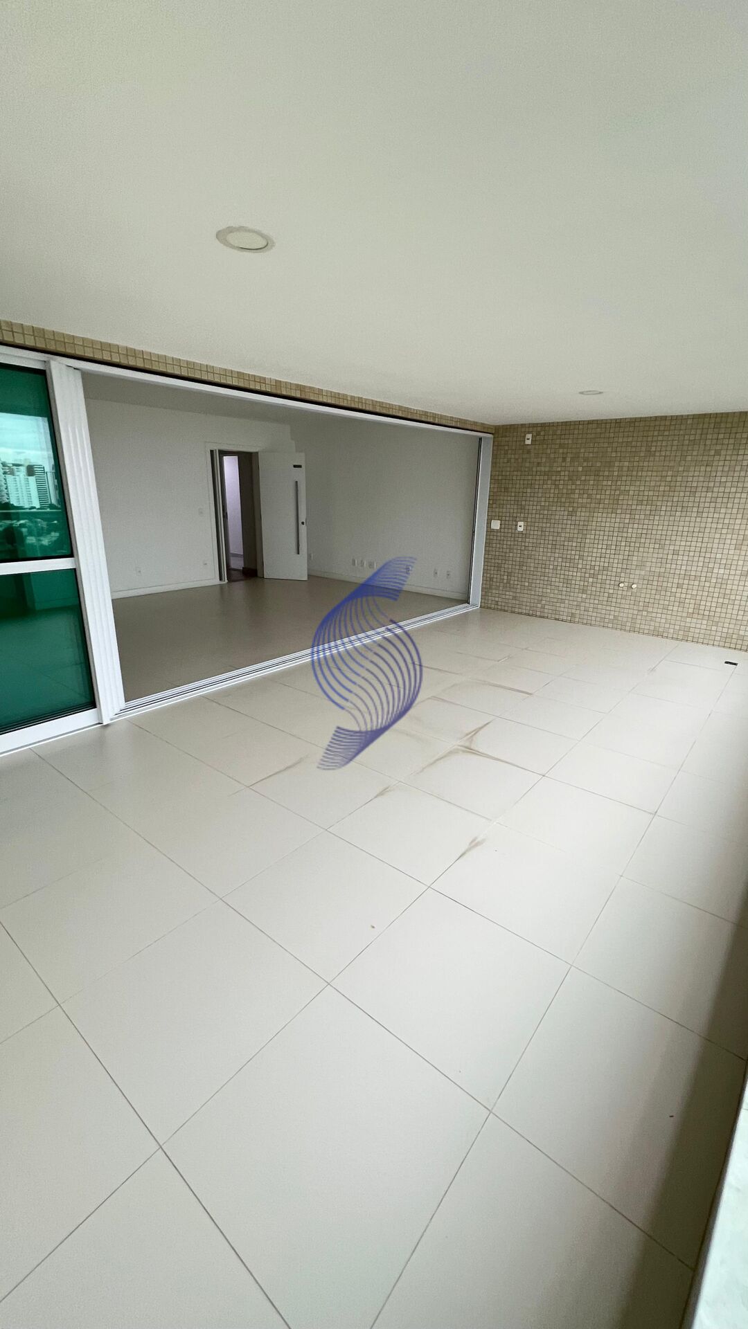 Apartamento à venda com 3 quartos, 204m² - Foto 5