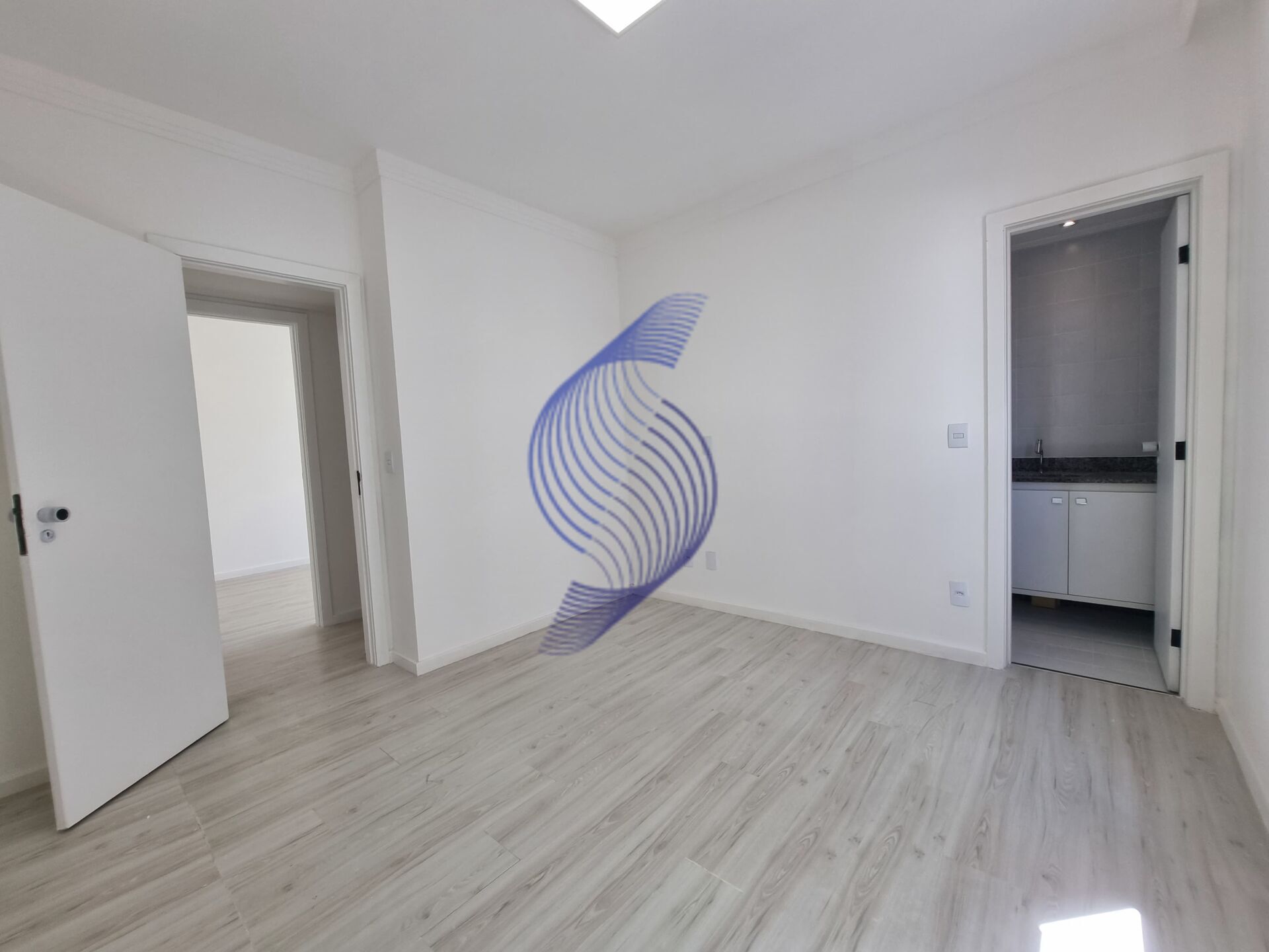 Apartamento à venda com 3 quartos, 94m² - Foto 9