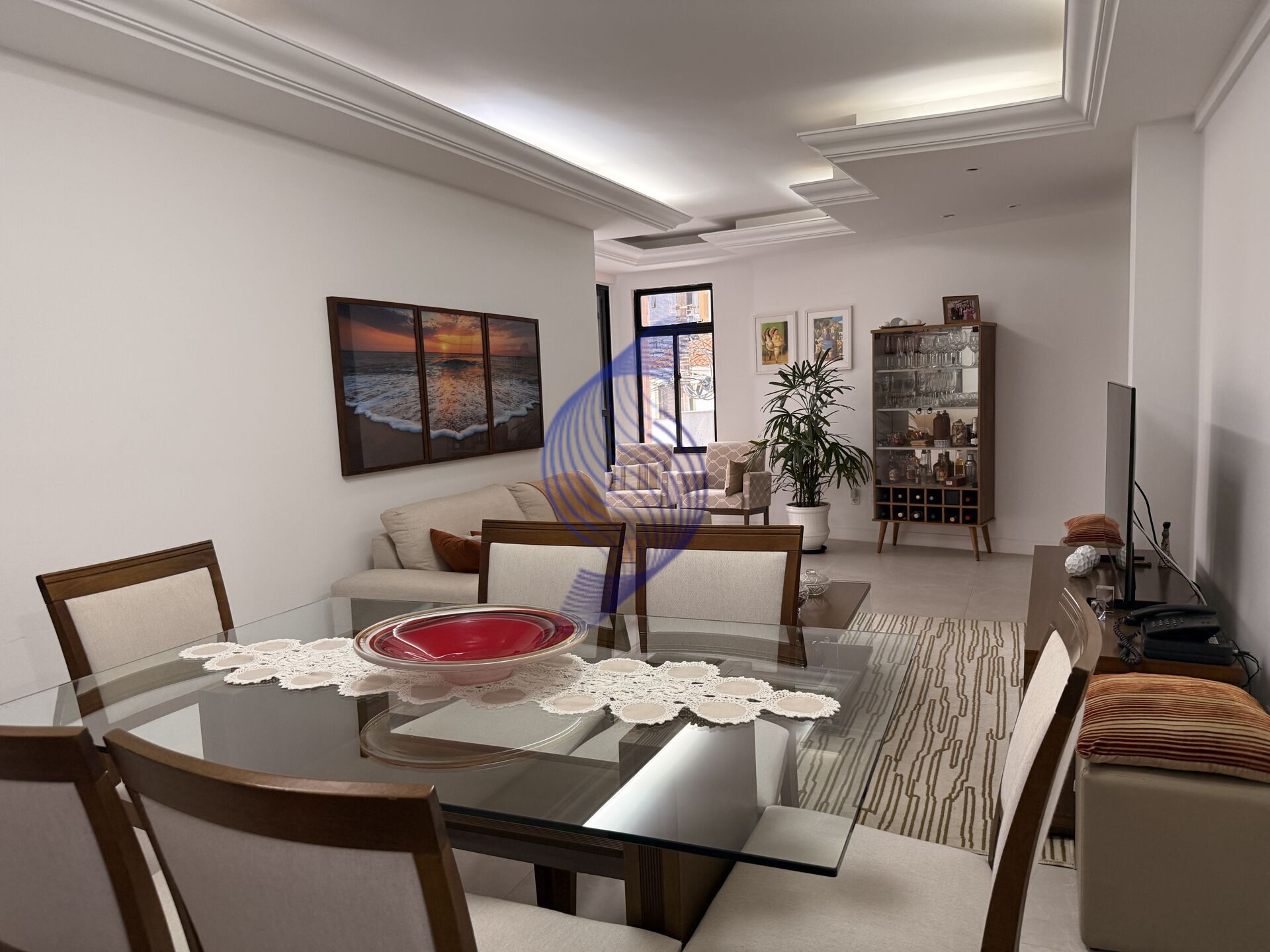 Apartamento à venda com 3 quartos, 98m² - Foto 8