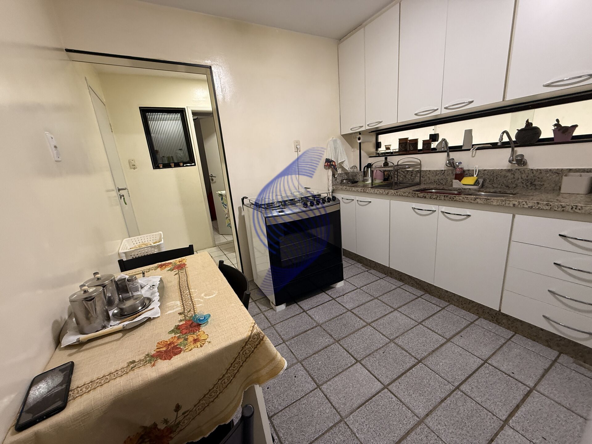 Apartamento à venda com 3 quartos, 98m² - Foto 10