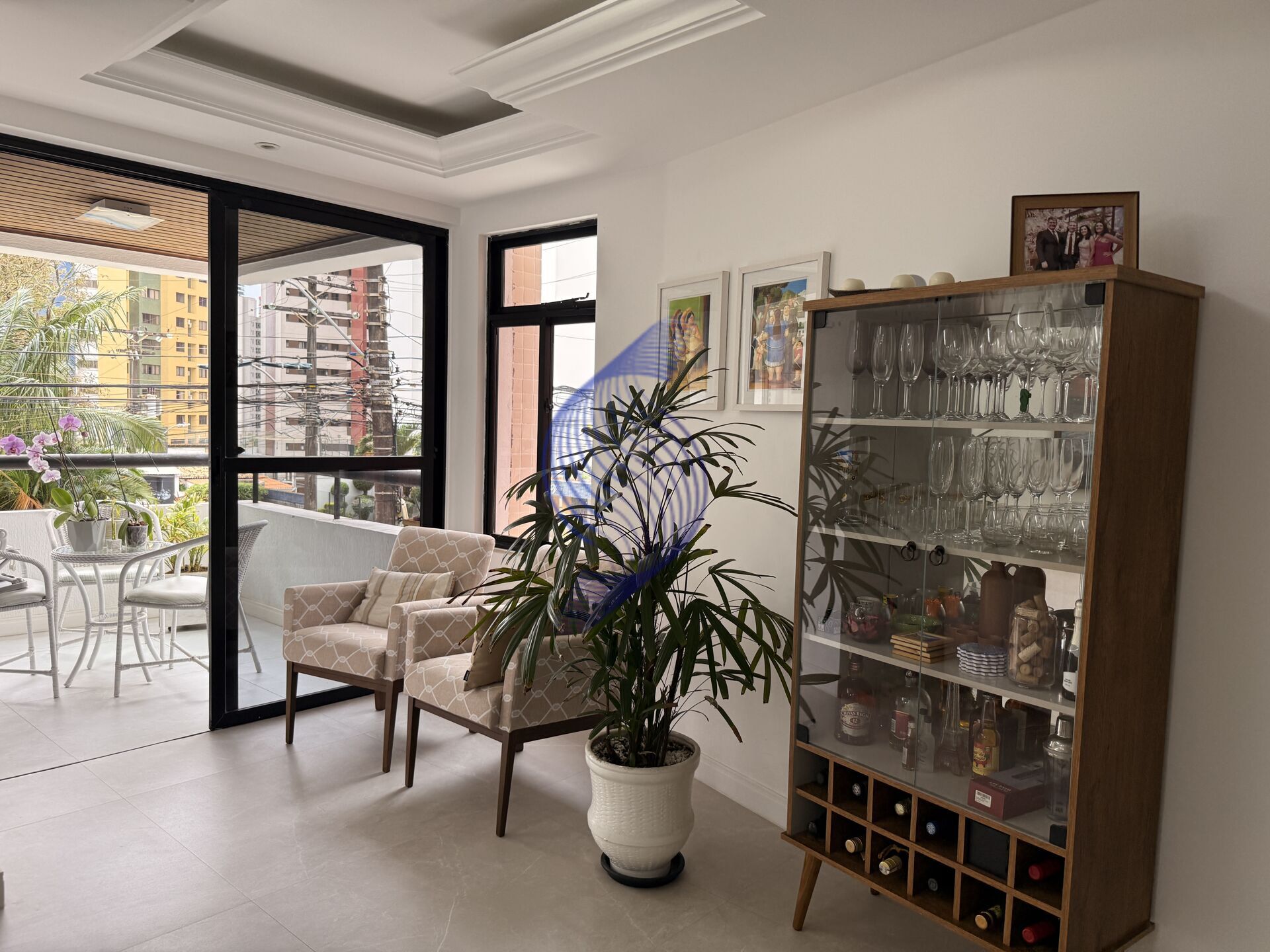 Apartamento à venda com 3 quartos, 98m² - Foto 4