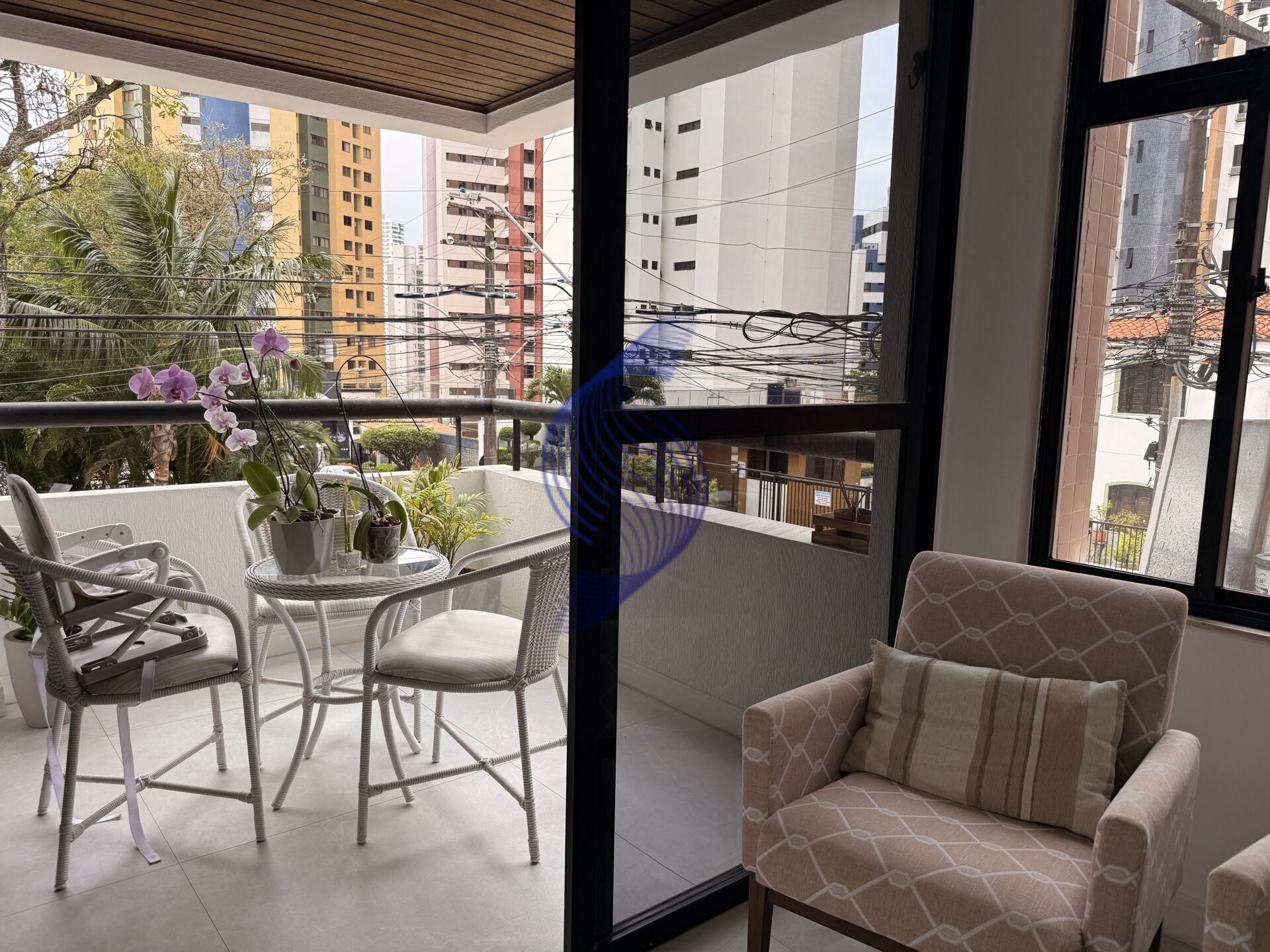 Apartamento à venda com 3 quartos, 98m² - Foto 3