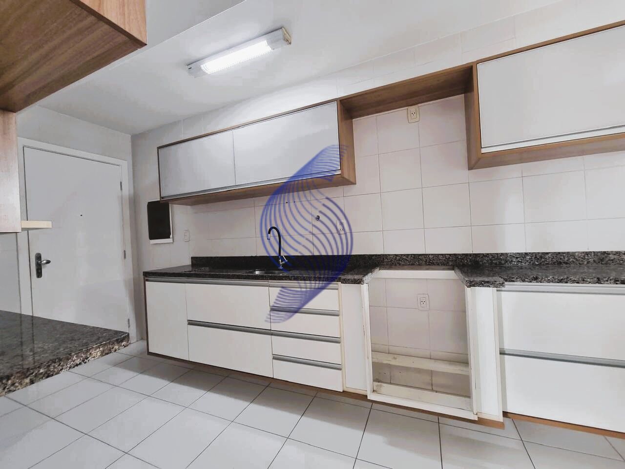 Apartamento à venda com 3 quartos, 95m² - Foto 7